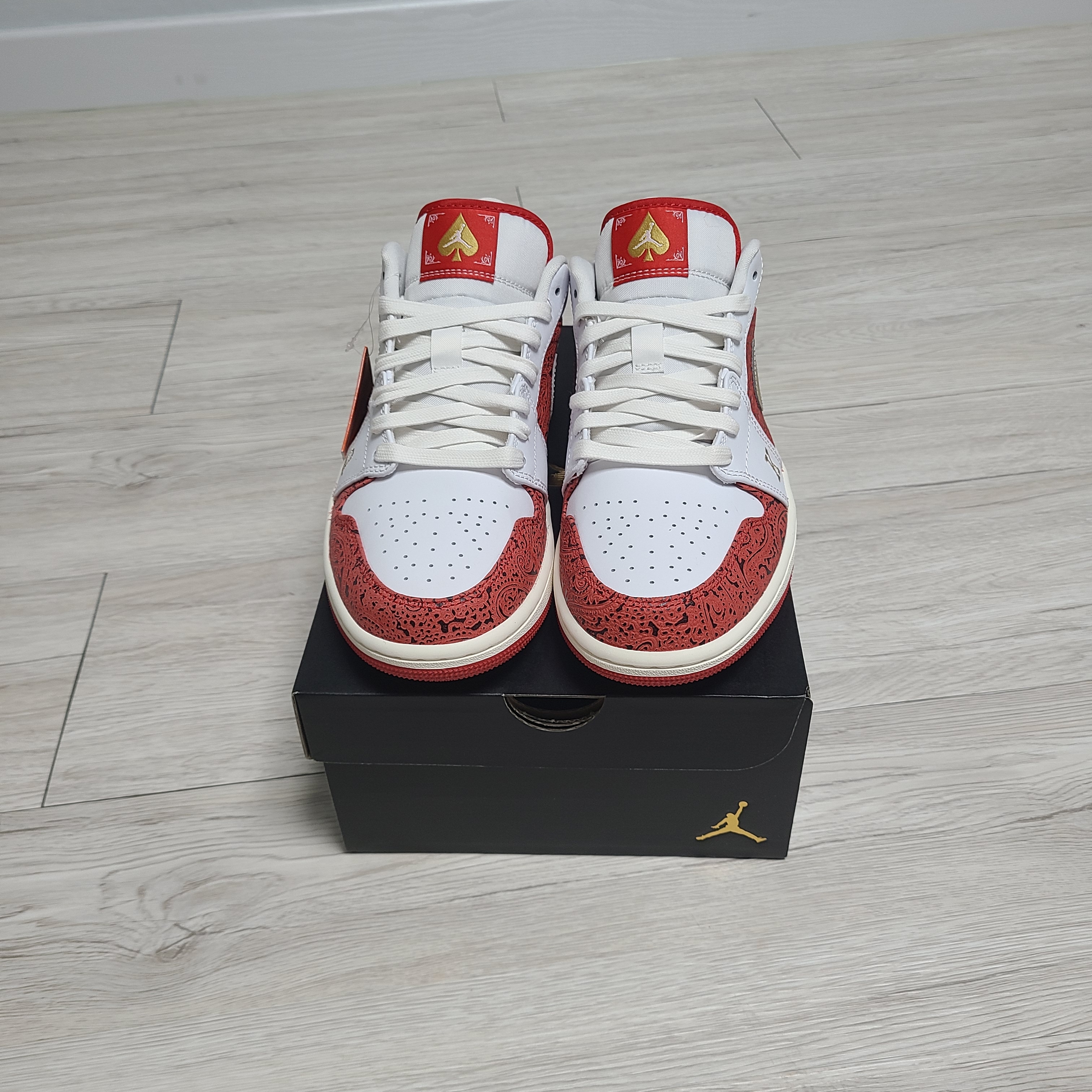 Jordan 1 Low SE Spades 착용 스타일 - 2