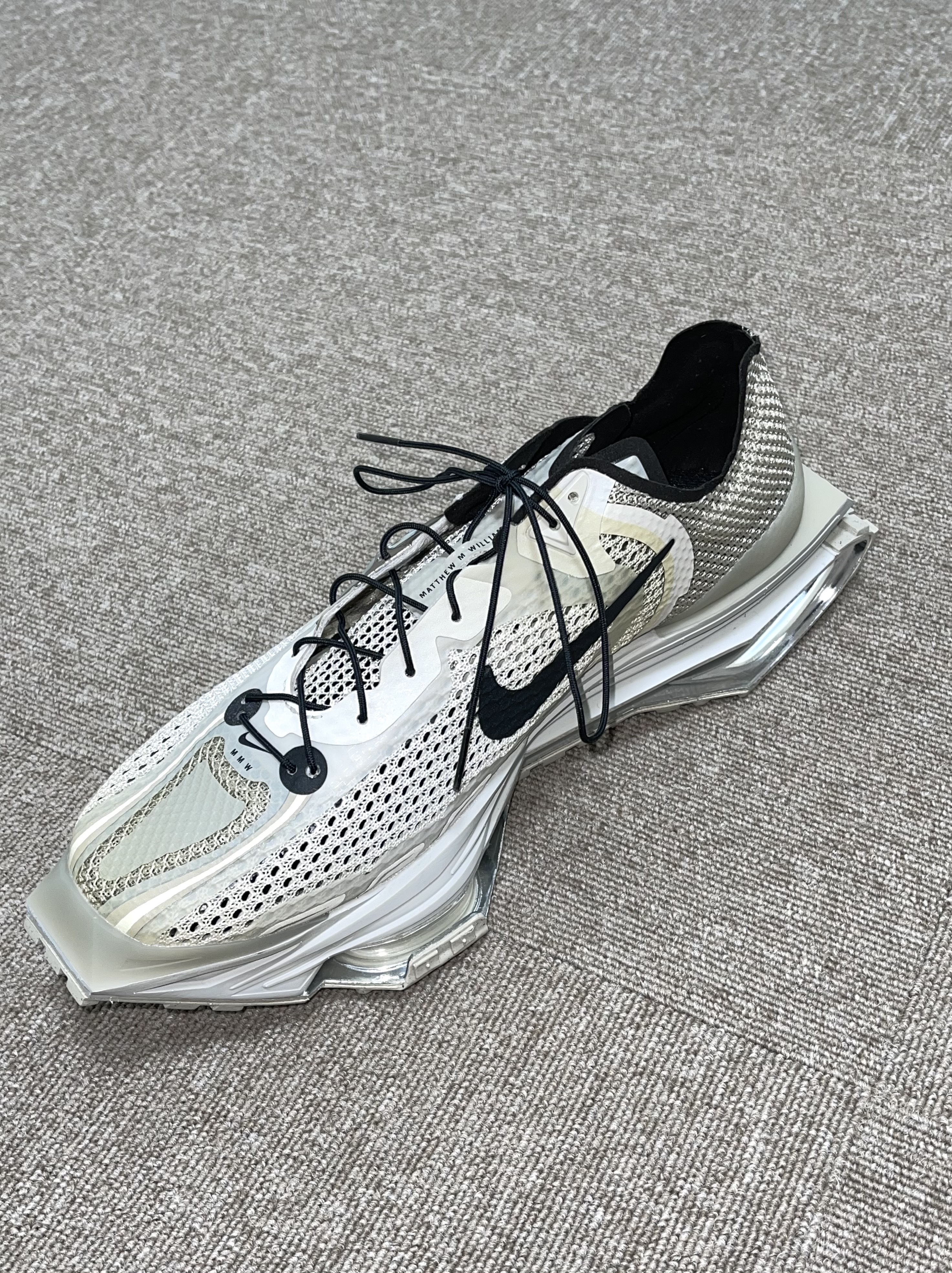 Nike x Matthew M Williams Zoom 004 Stone 착용 스타일 - 3