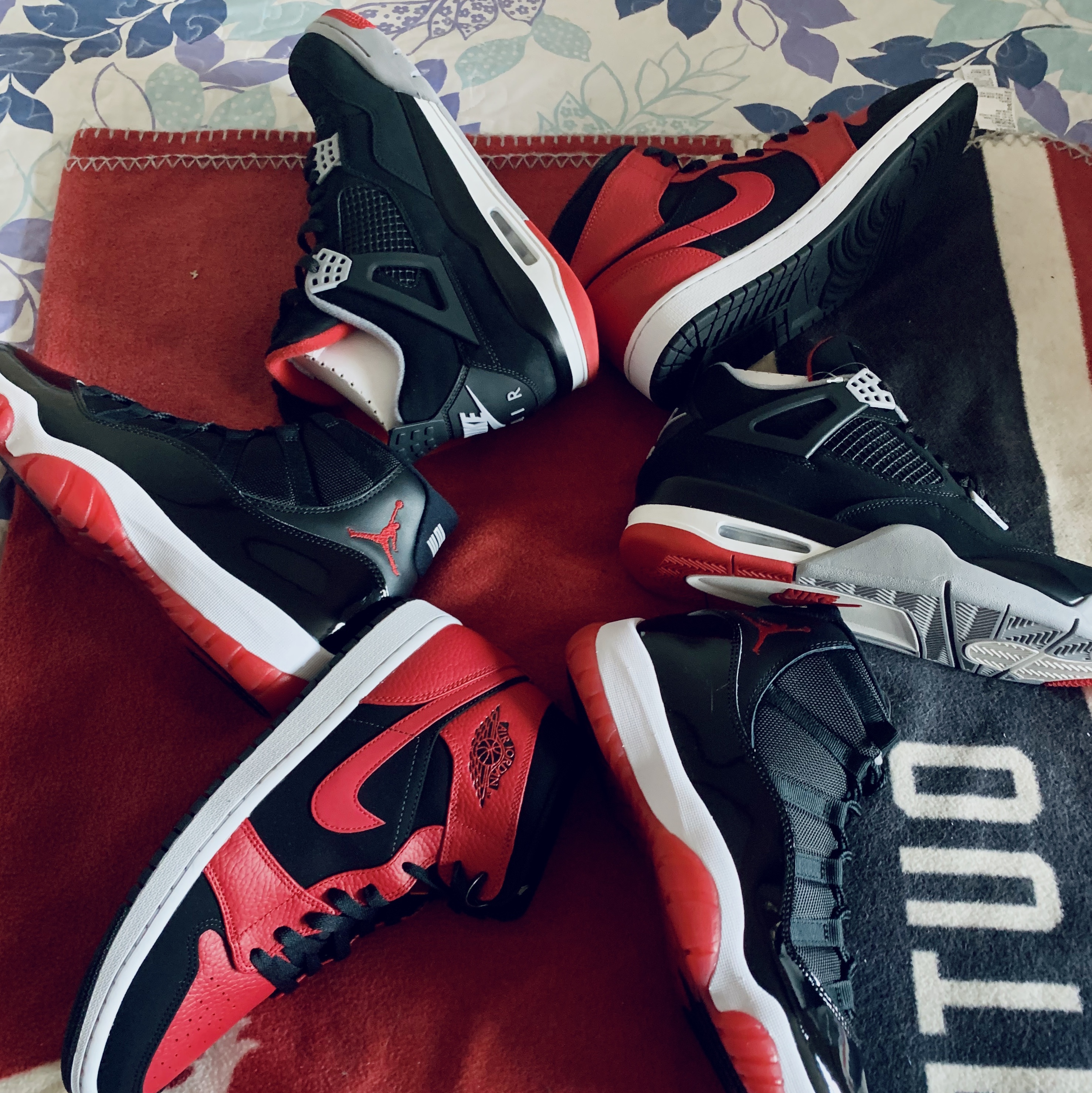 Jordan 1 Mid Bred Banned 2020, Jordan 11 Retro Bred 2019 착용 스타일