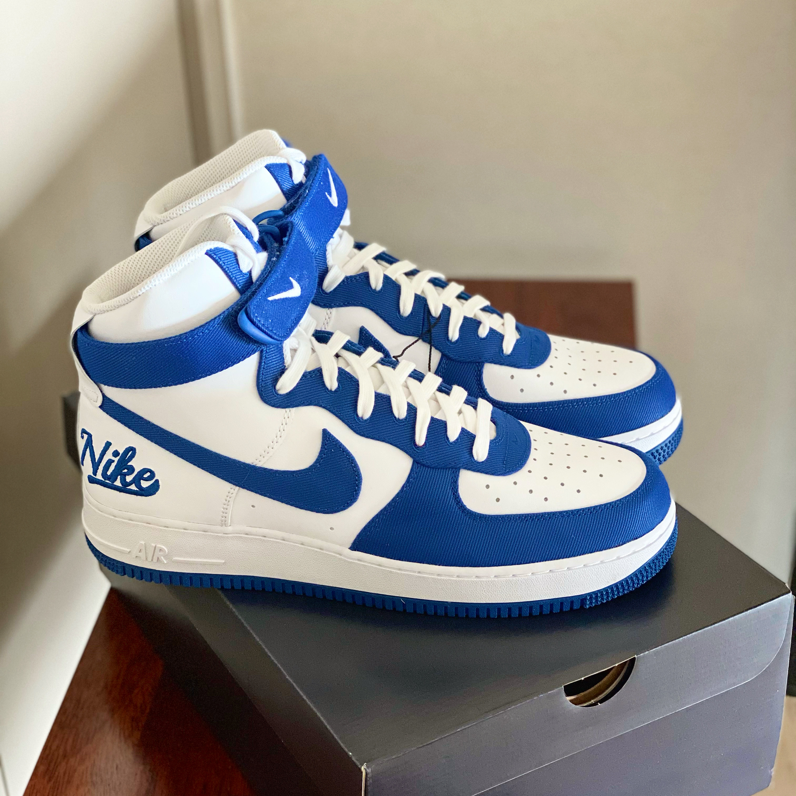 Nike Air Force 1 High '07 LV8 EMB Dodgers 착용 스타일