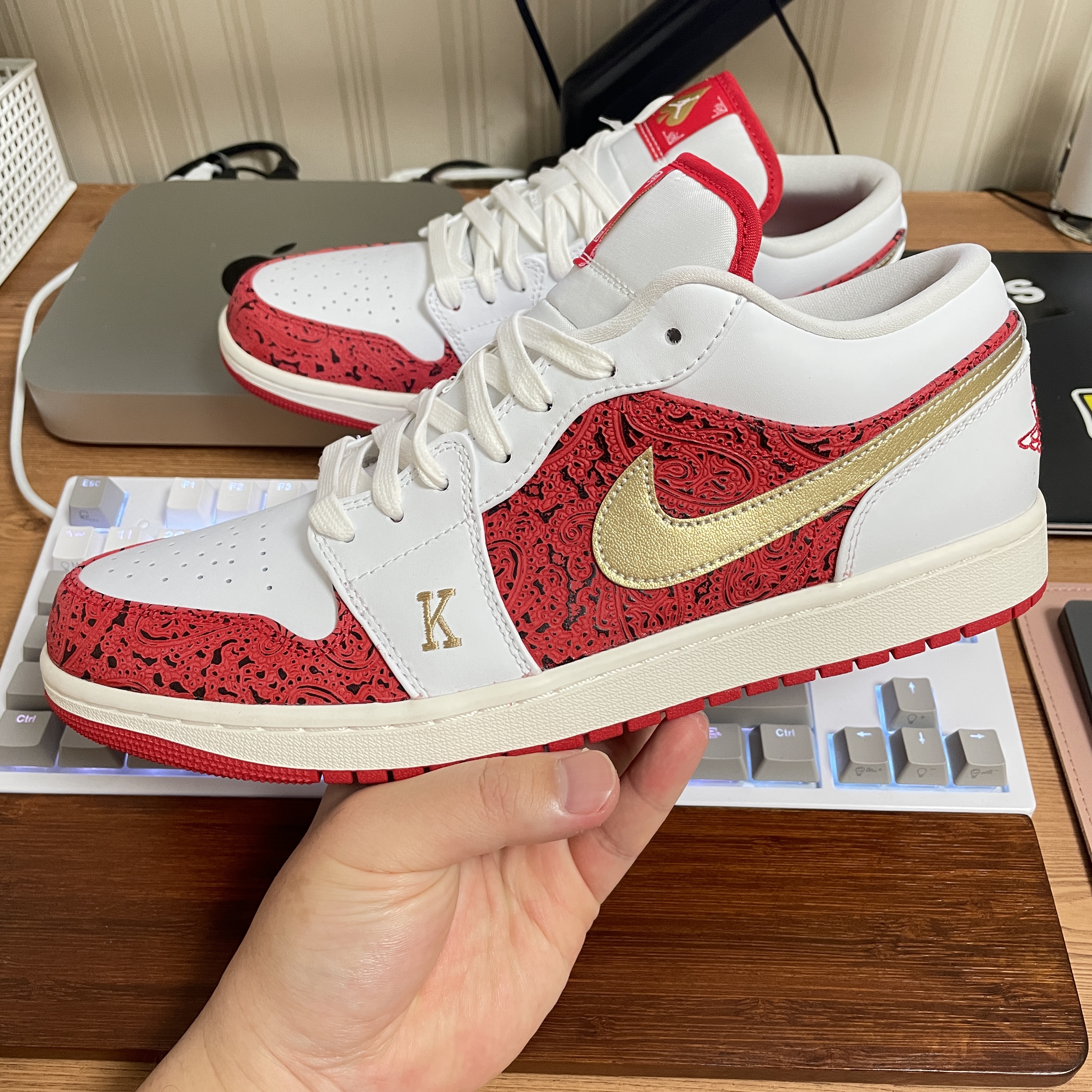 Jordan 1 Low SE Spades 착용 스타일 - 2