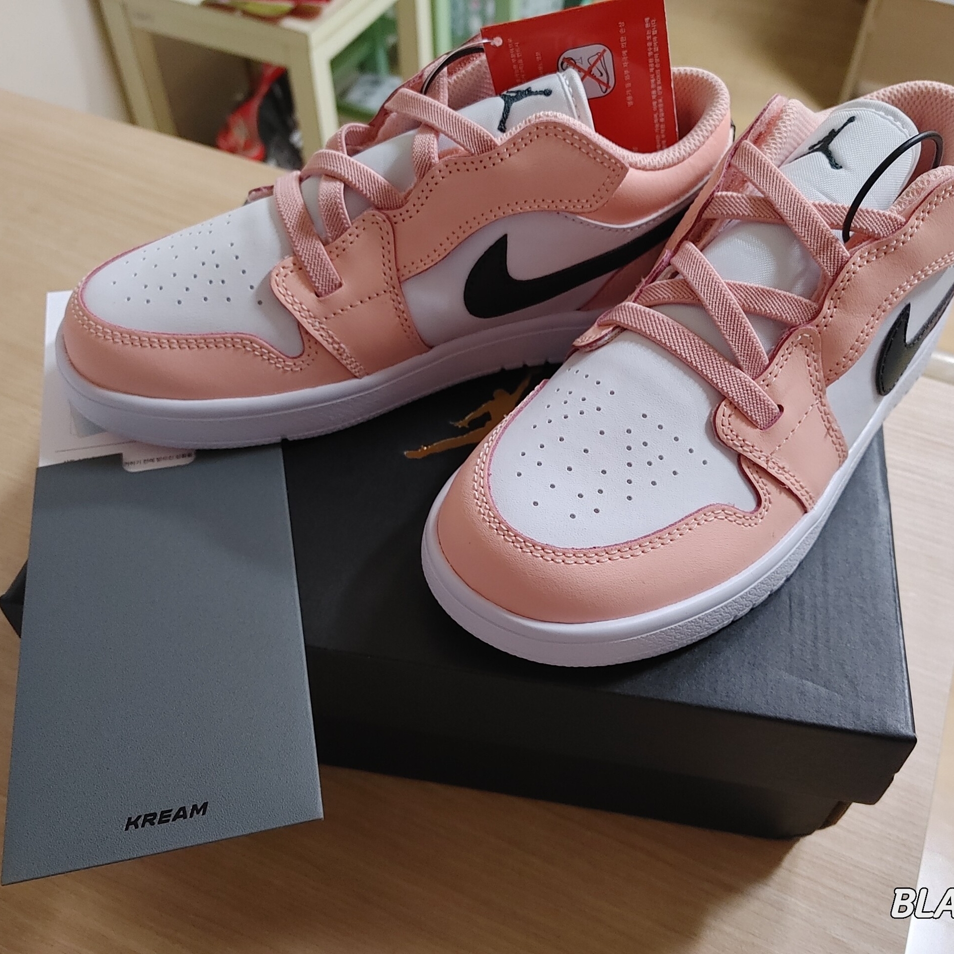 (PS) Jordan 1 Low Alt Light Arctic Pink 착용 스타일 - 2