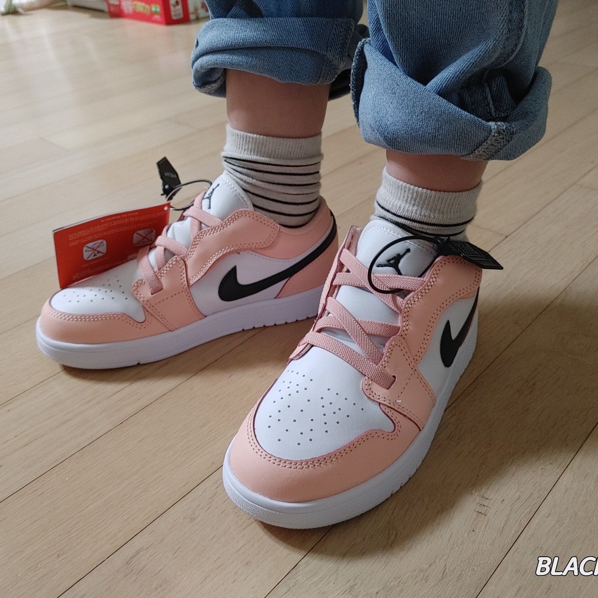(PS) Jordan 1 Low Alt Light Arctic Pink 착용 스타일 - 4