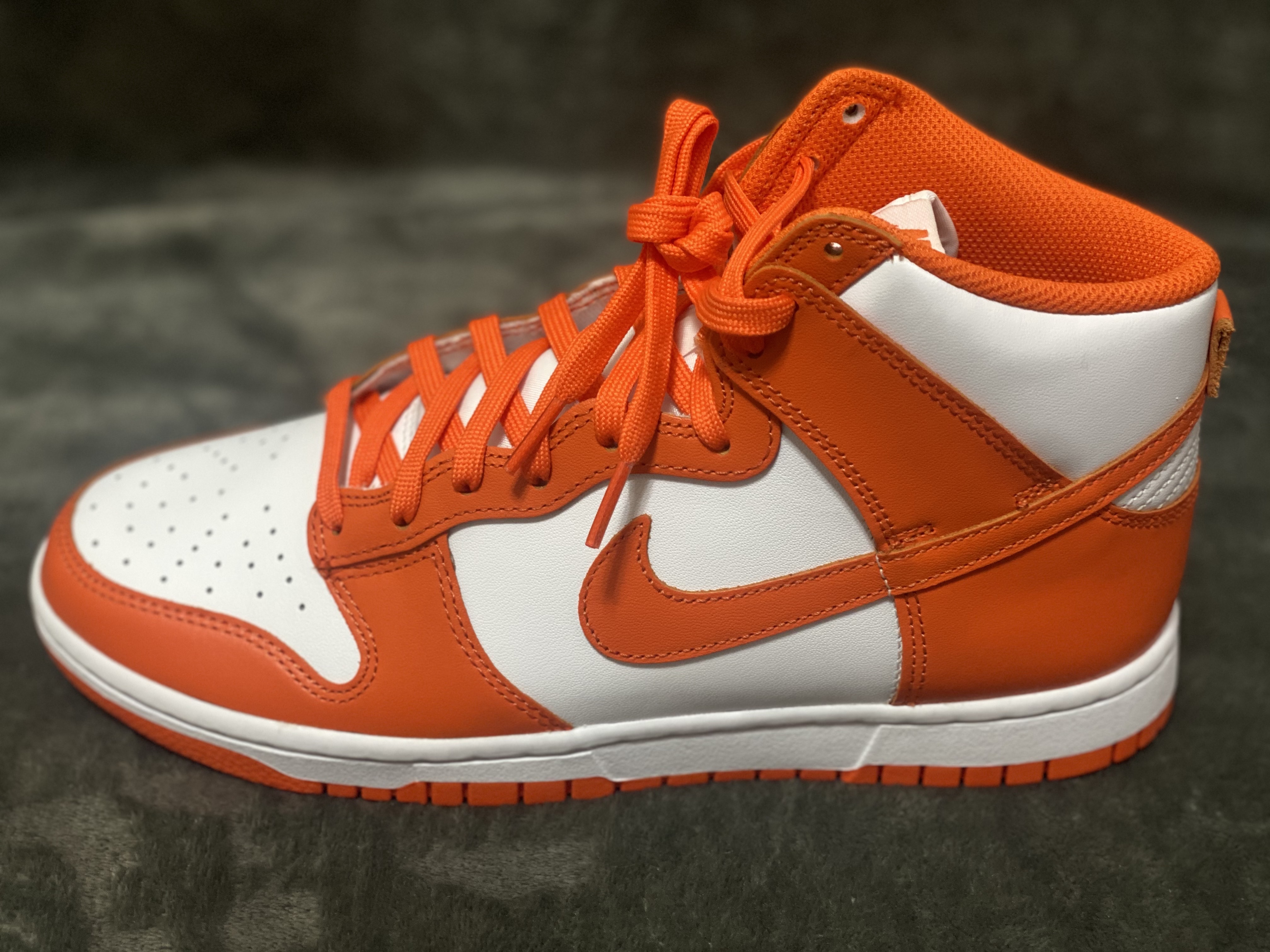Nike Dunk High Retro Orange Blaze 착용 스타일