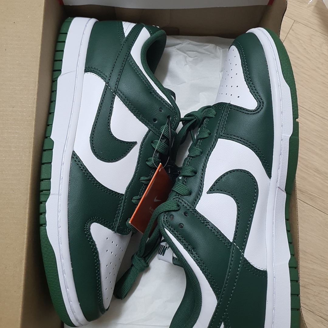 Nike Dunk Low Retro Varsity Green 착용 스타일 - 3