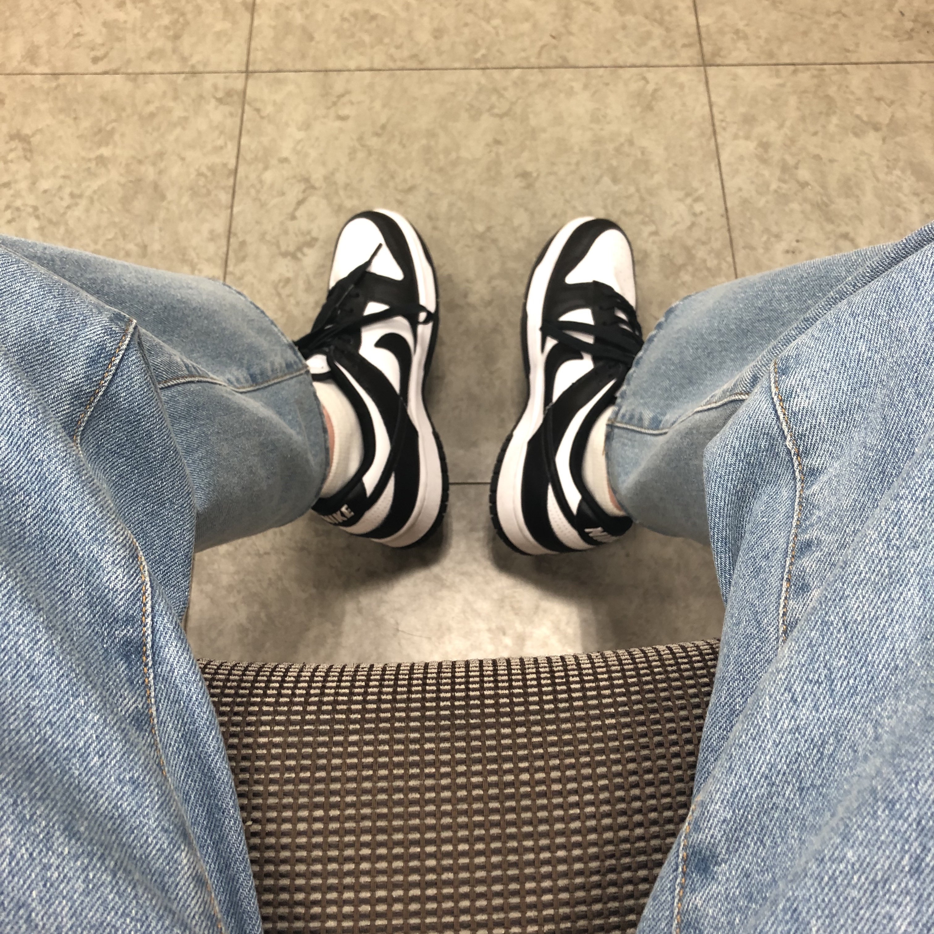 Nike Dunk Low Retro Black 착용 스타일