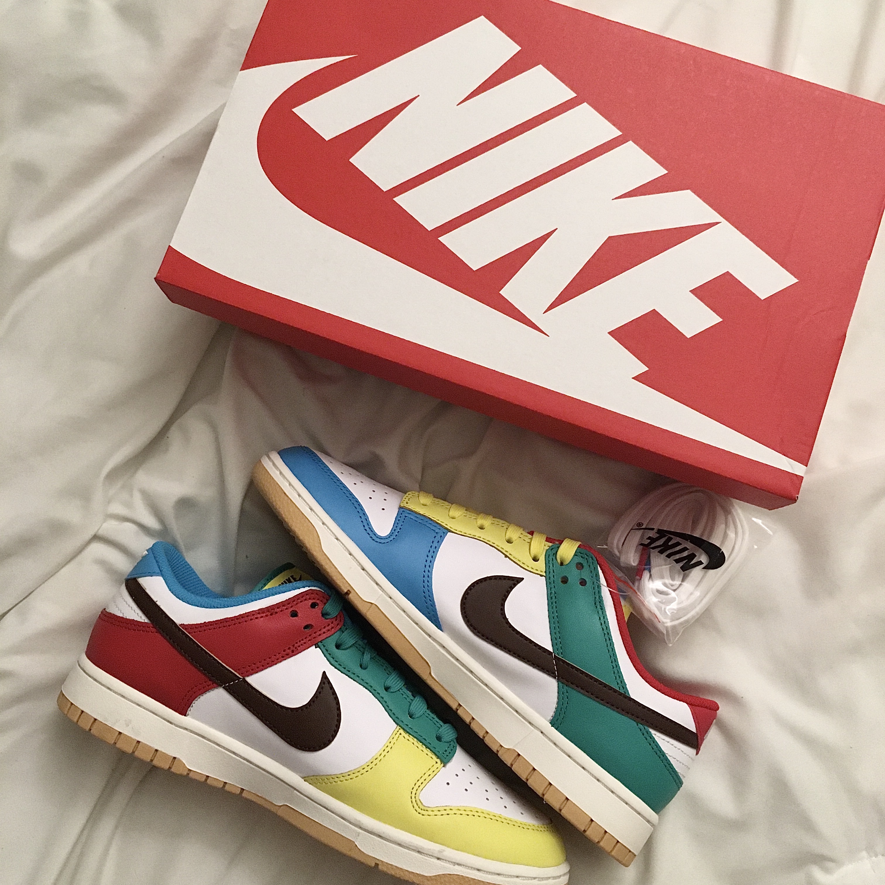 Nike Dunk Low SE Free.99 White 착용 스타일