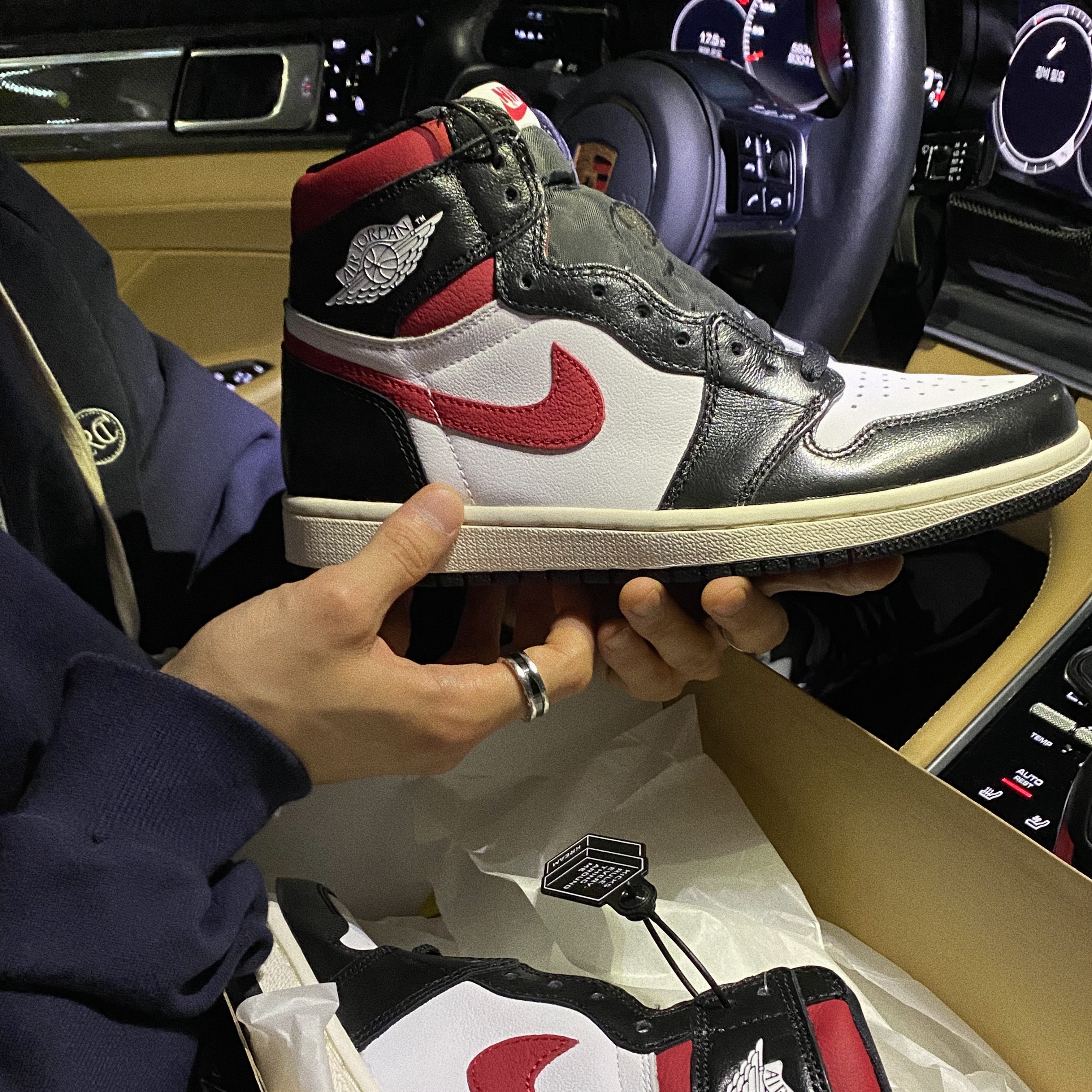 Jordan 1 Retro High OG Gym Red 착용 스타일 - 2