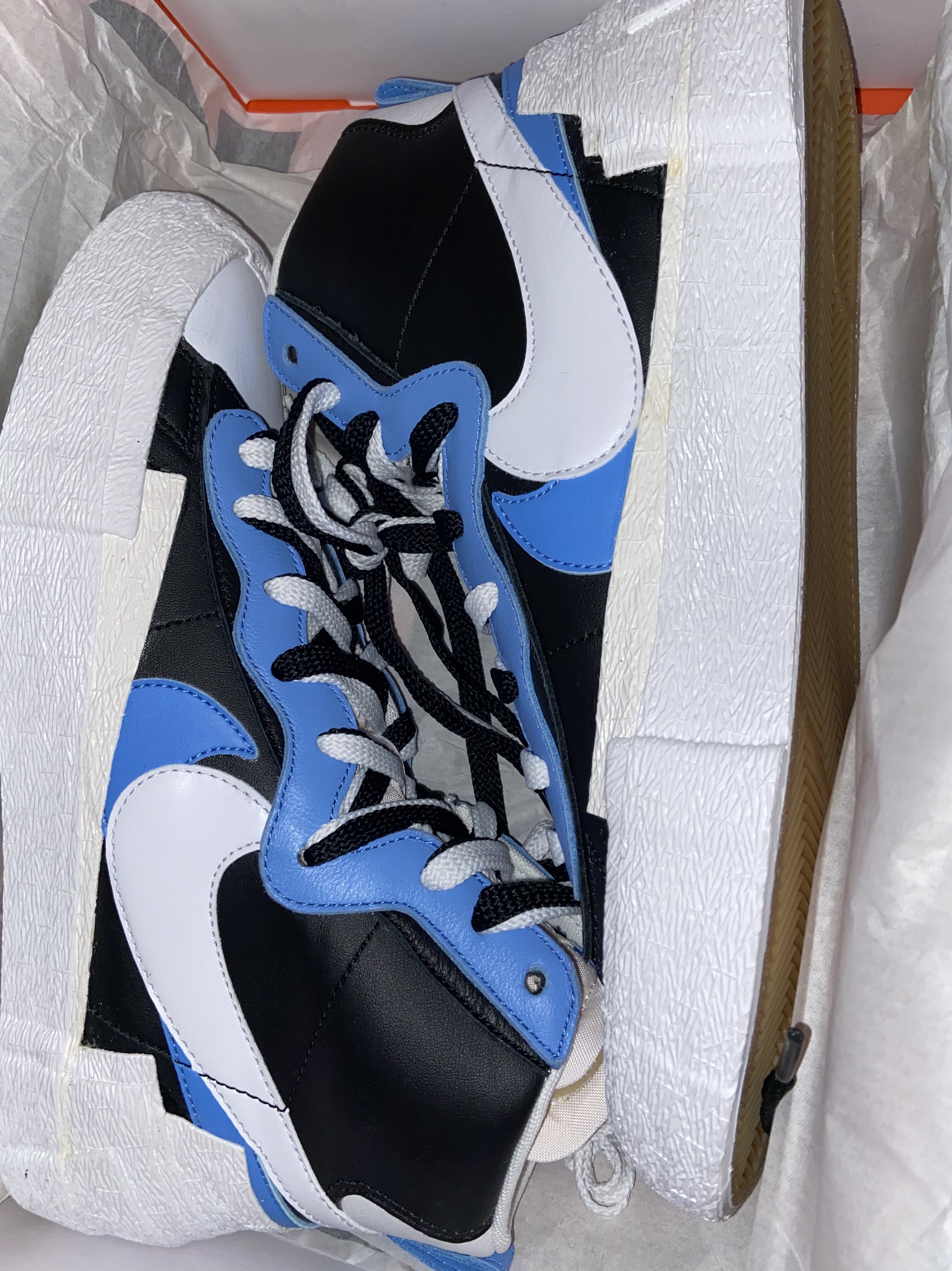 Nike x Sacai Blazer Mid White Black Legend Blue 착용 스타일