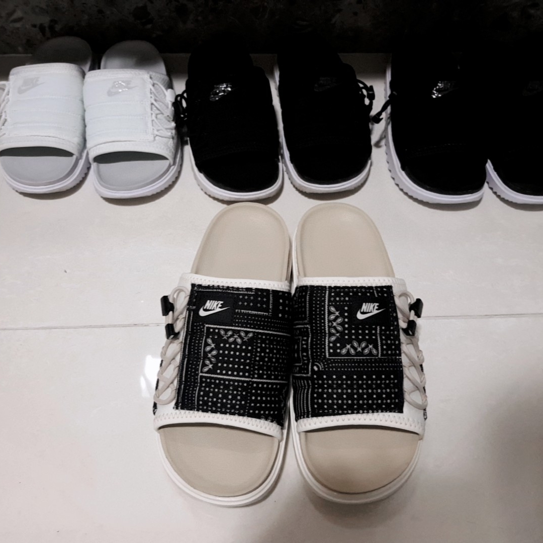 Nike Asuna Slide Pale Ivory Rattan 착용 스타일