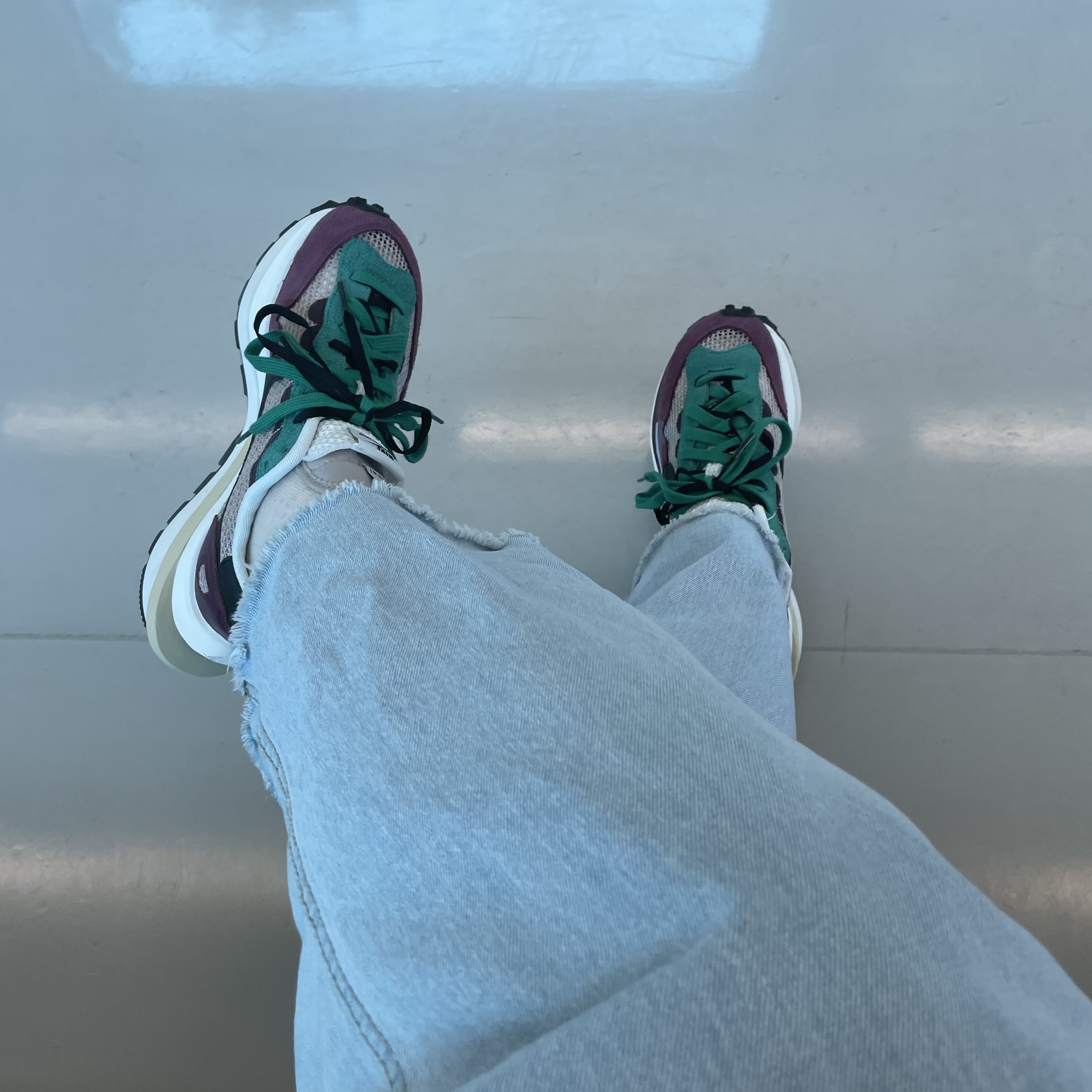 Nike x Sacai VaporWaffle String & Black Villain Red 착용 스타일 - 1