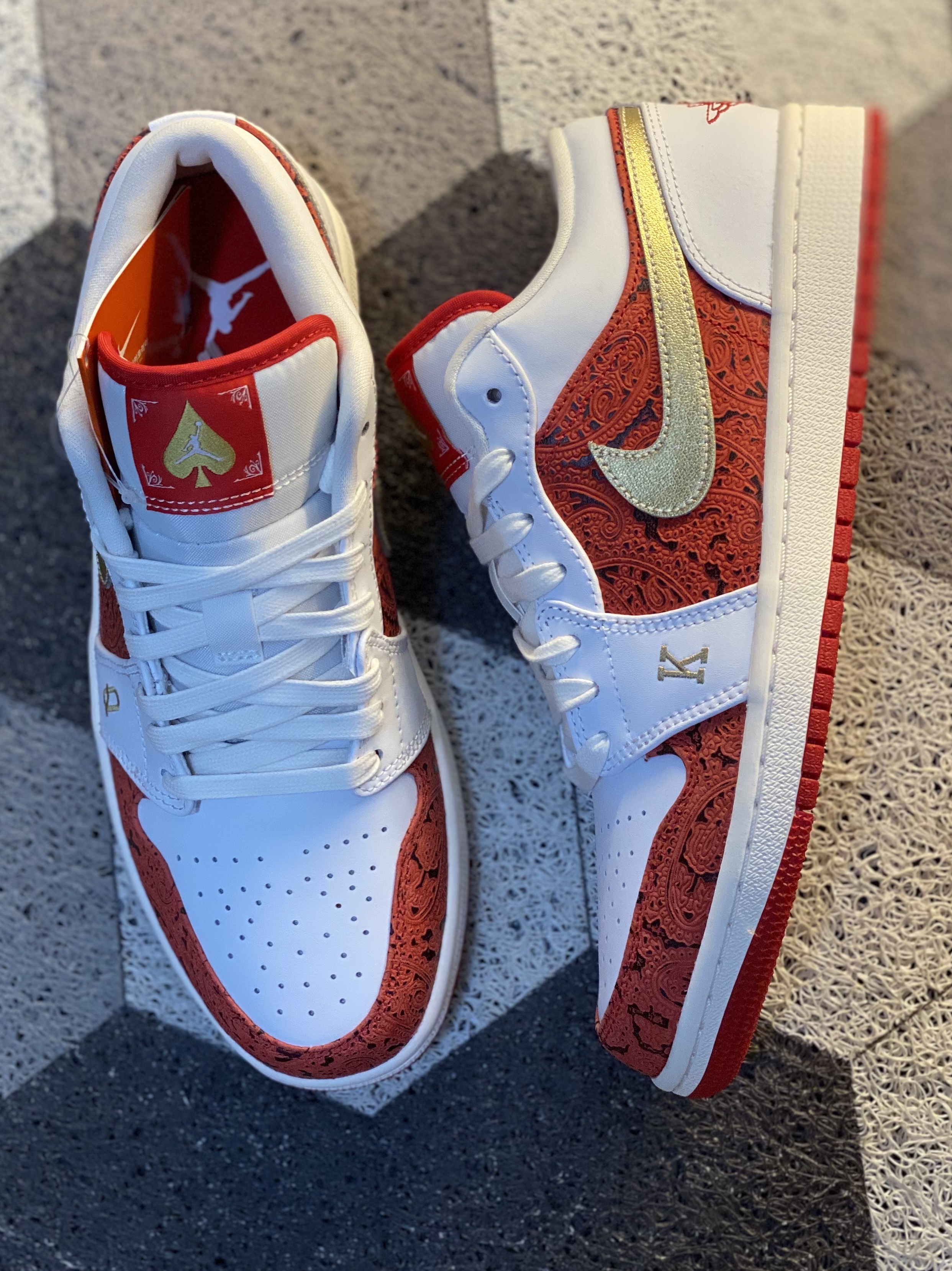 Jordan 1 Low SE Spades 착용 스타일 - 3