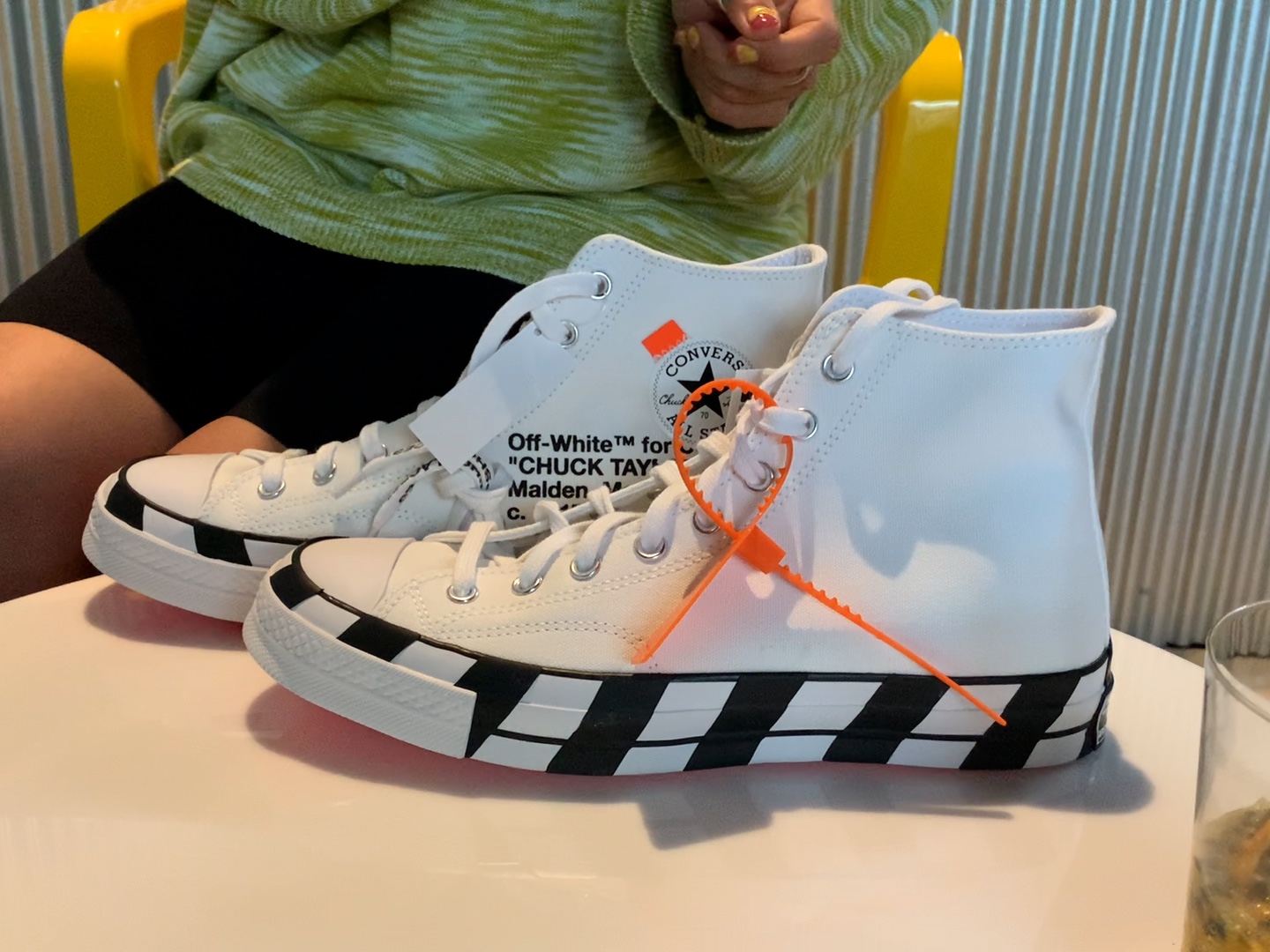 Converse x Off-White Chuck 70 High V2 2021 착용 스타일