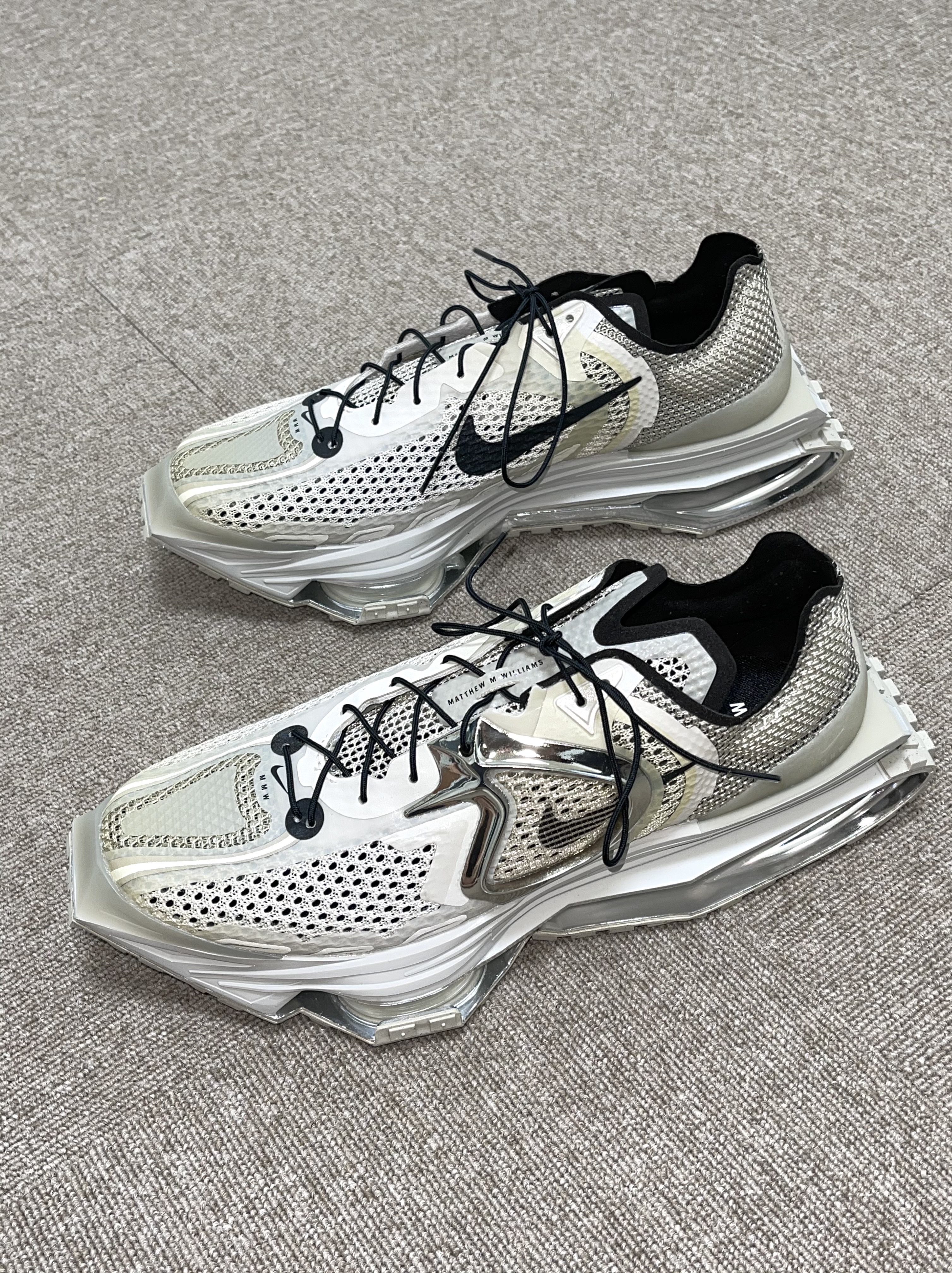 Nike x Matthew M Williams Zoom 004 Stone 착용 스타일 - 4