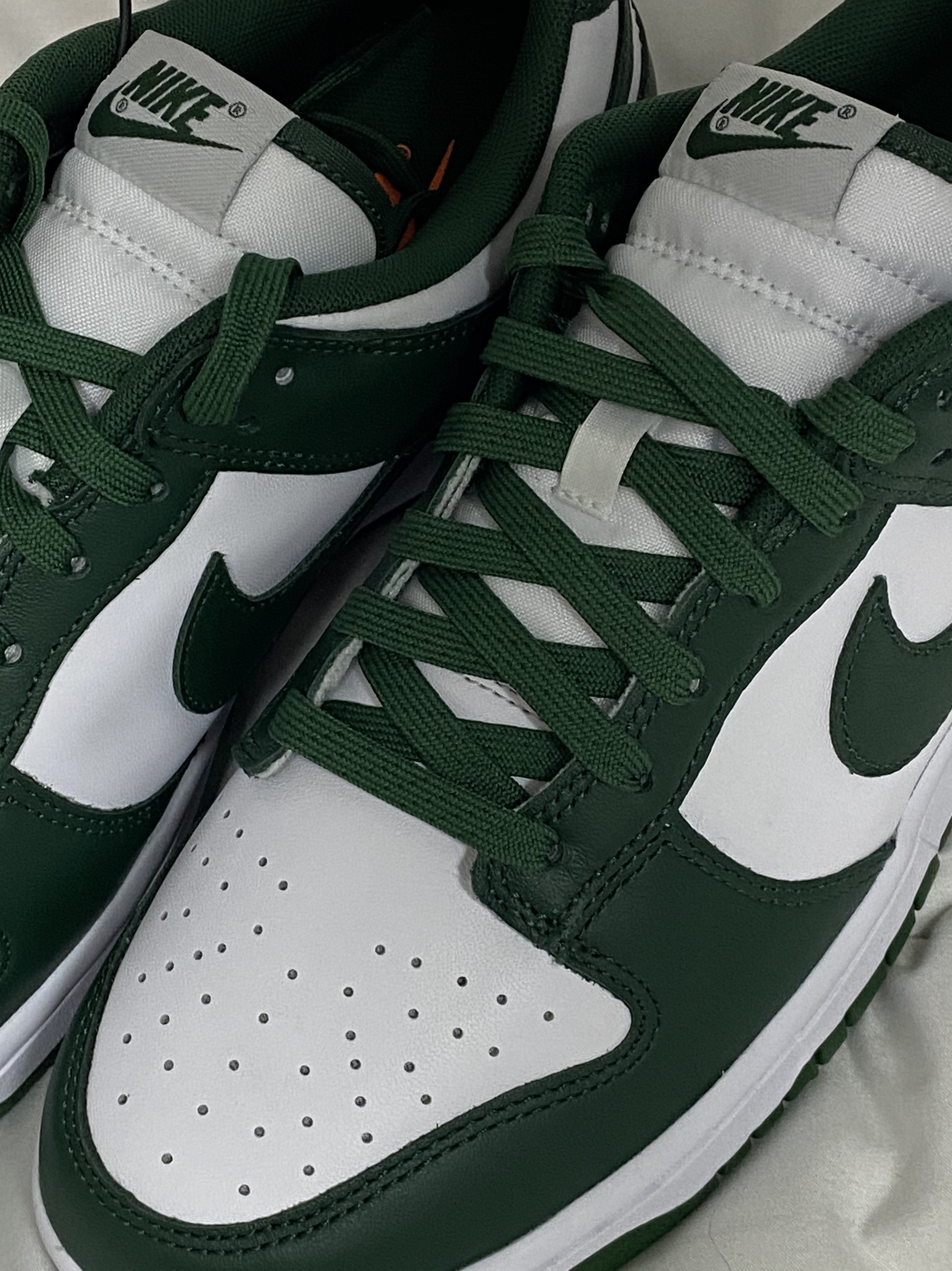 Nike Dunk Low Retro Varsity Green 착용 스타일