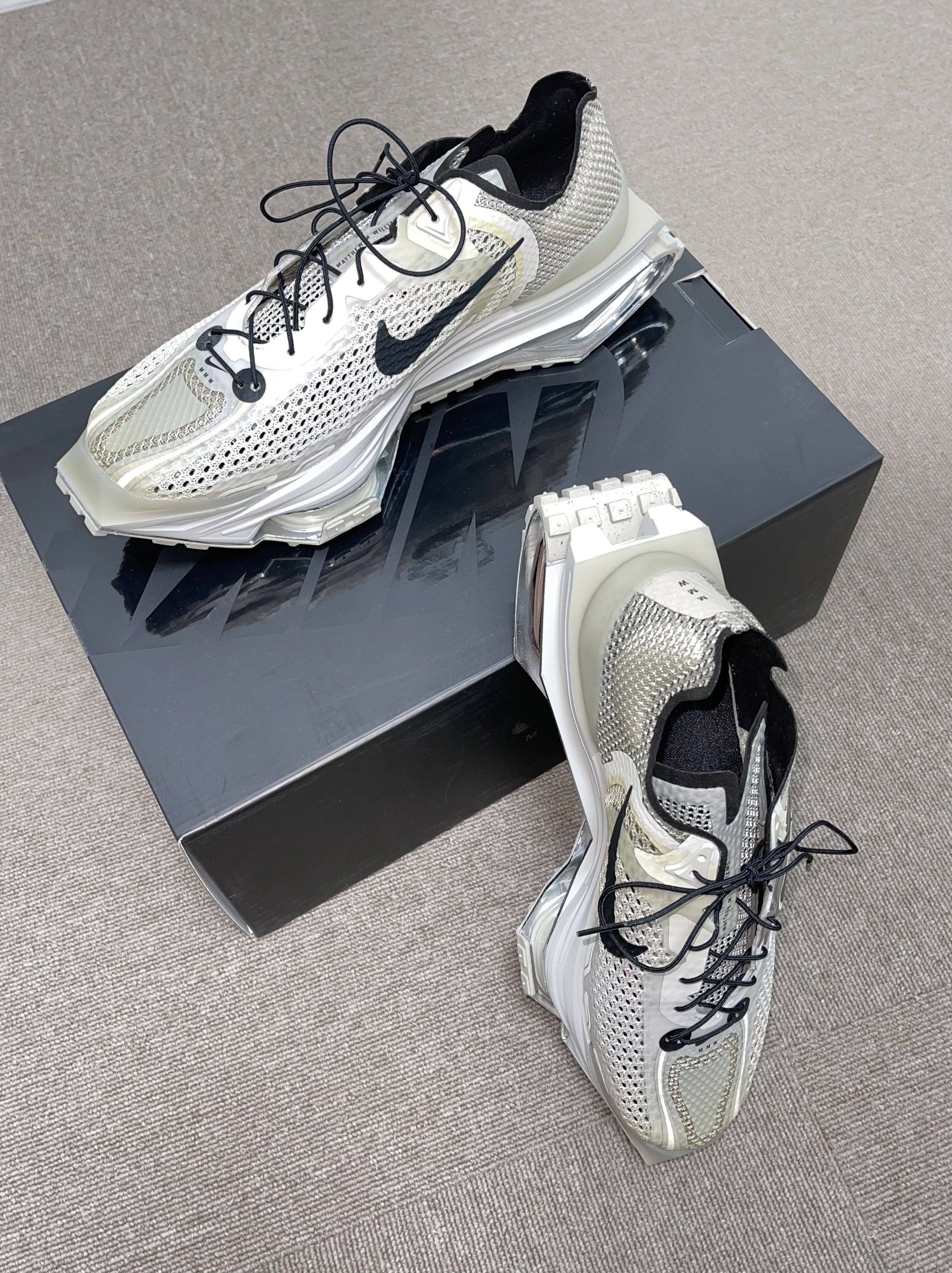 Nike x Matthew M Williams Zoom 004 Stone 착용 스타일 - 1