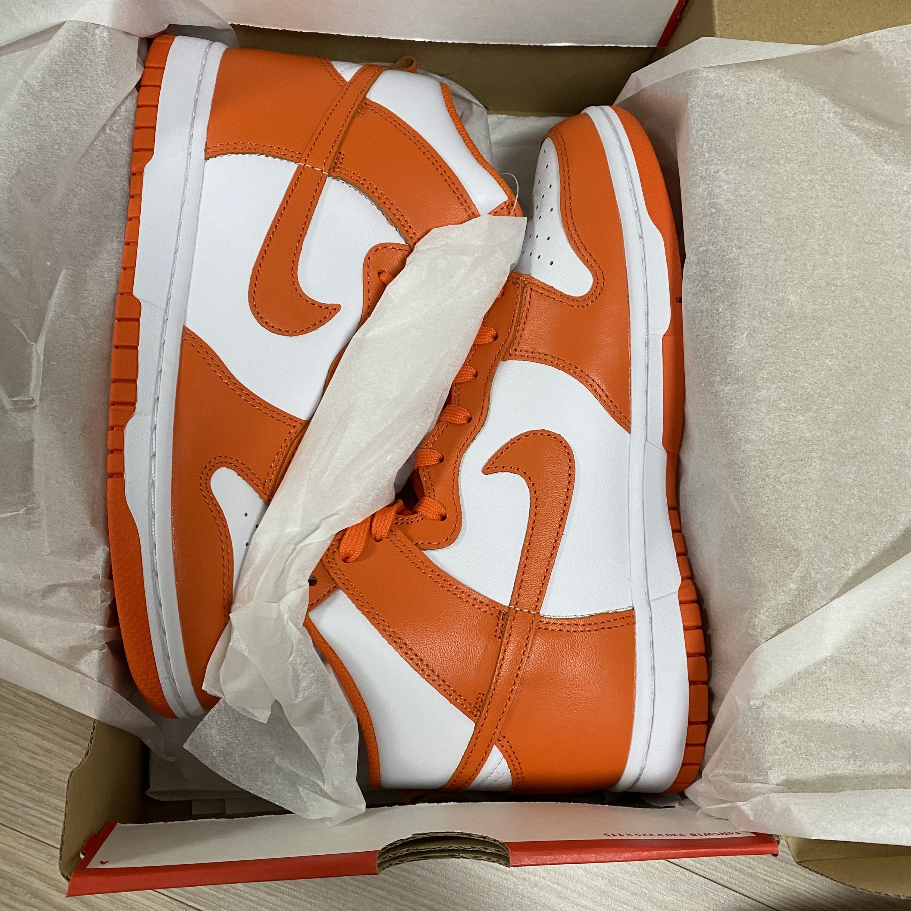 Nike Dunk High Retro Orange Blaze 착용 스타일
