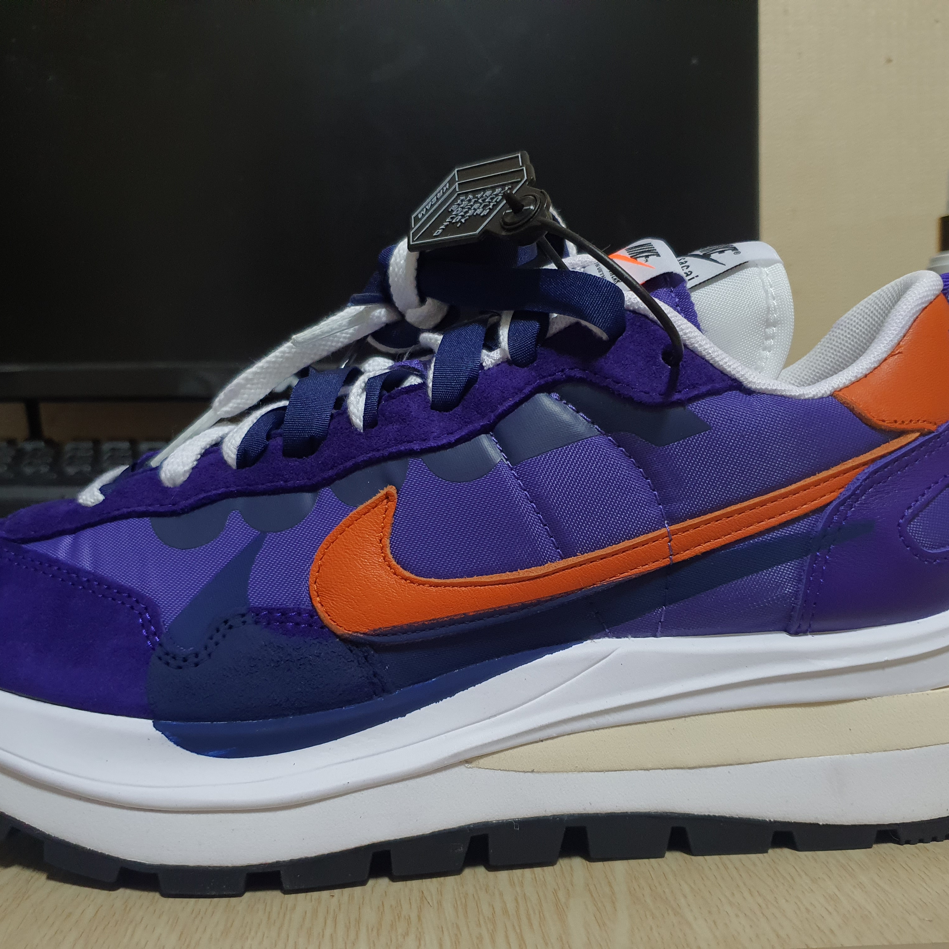 Nike x Sacai VaporWaffle Sesame and Blue Void, Nike x Sacai VaporWaffle Dark Iris 착용 스타일 - 2