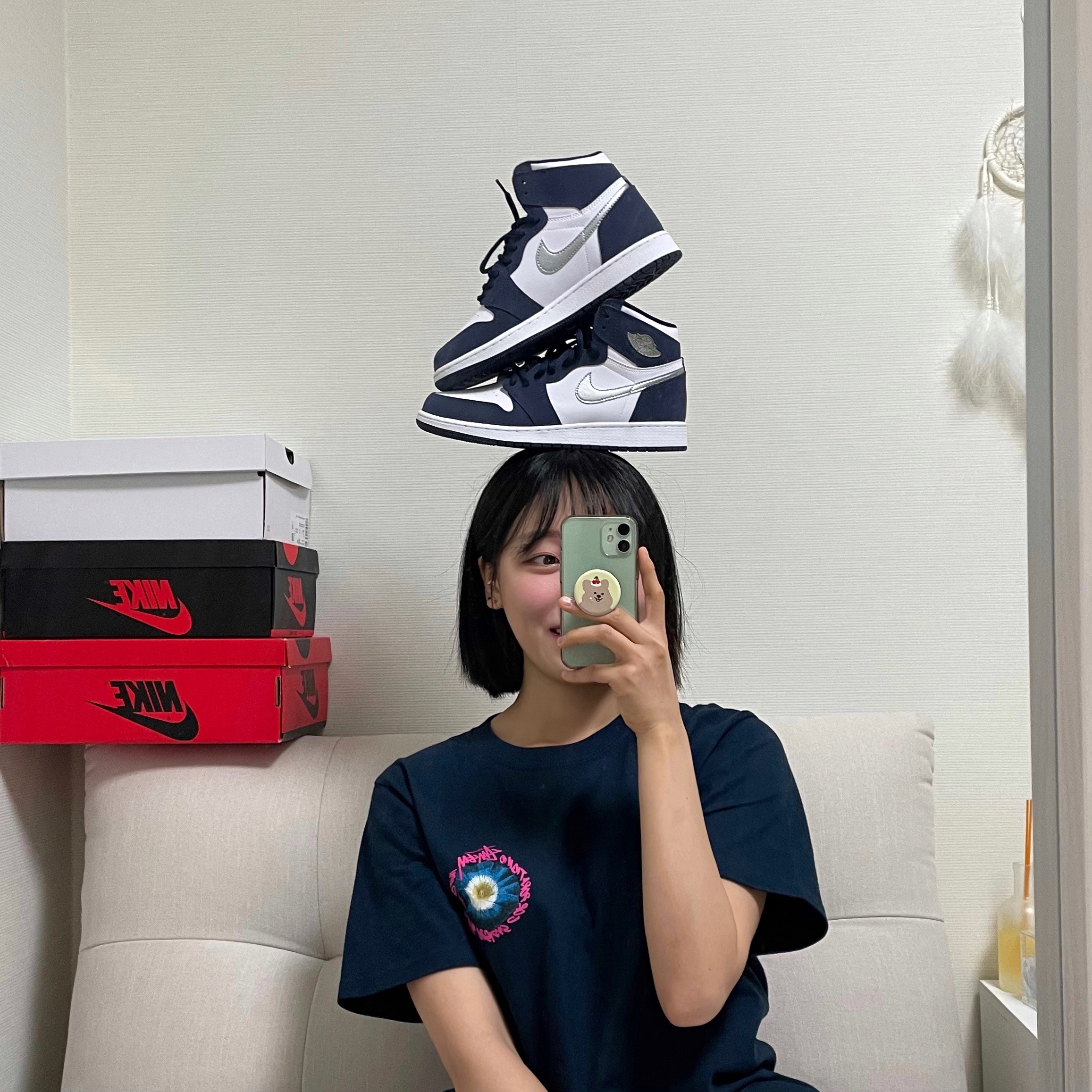 Jordan 1 Retro High OG CO.JP Midnight Navy, (GS) Jordan 1 Retro High OG CO.JP Midnight Navy 착용 스타일 - 1