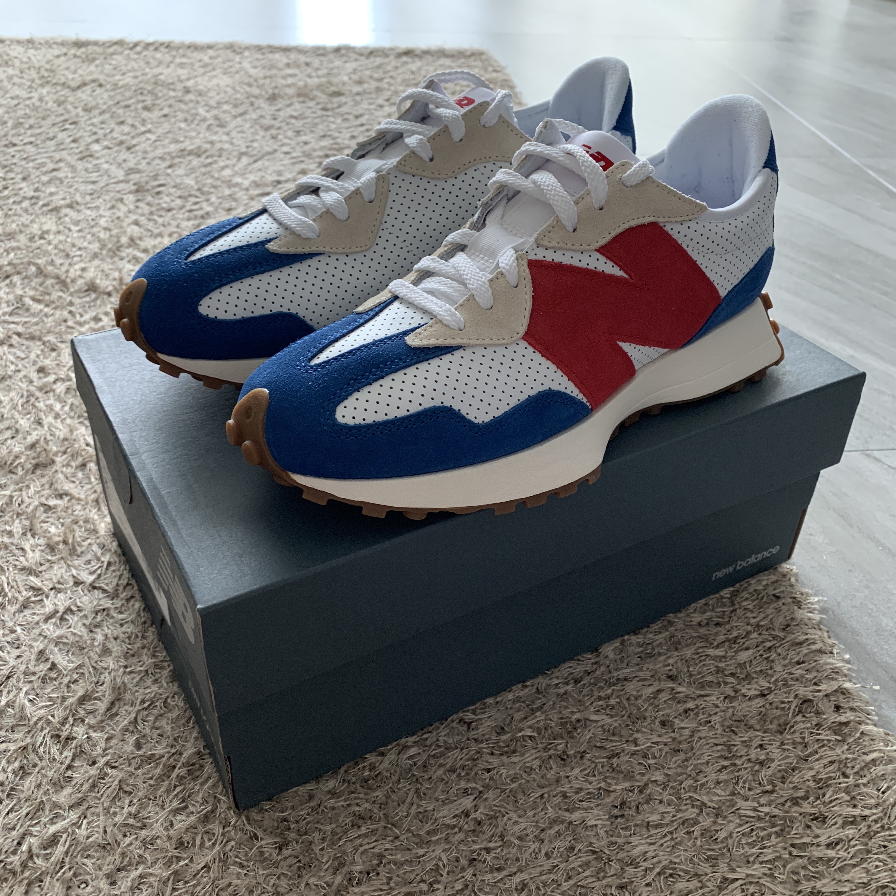 New Balance 327 Blue Red - JD Sports Exclusive 착용 스타일 - 2