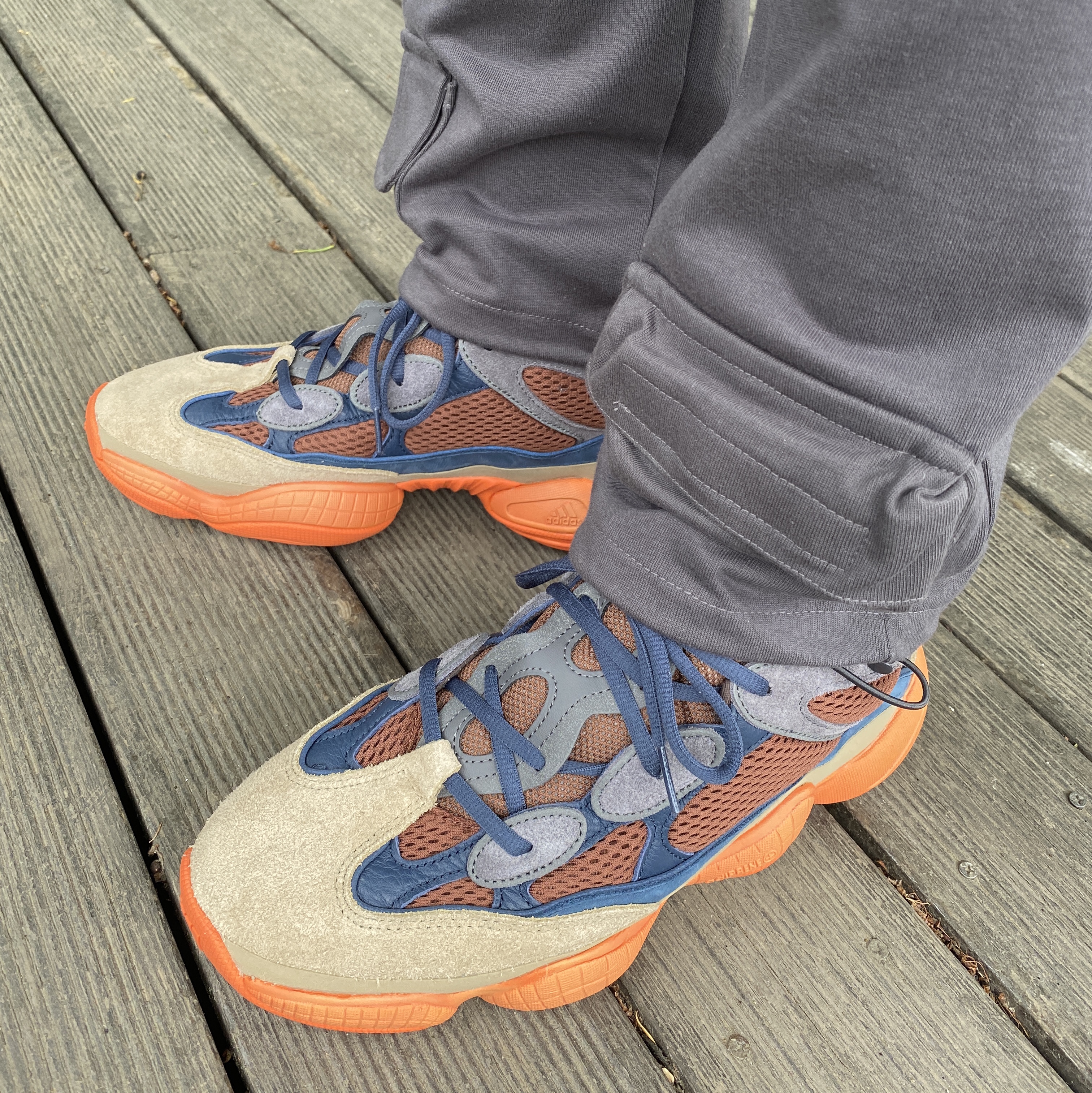 Adidas Yeezy 500 Enflame 착용 스타일 - 1