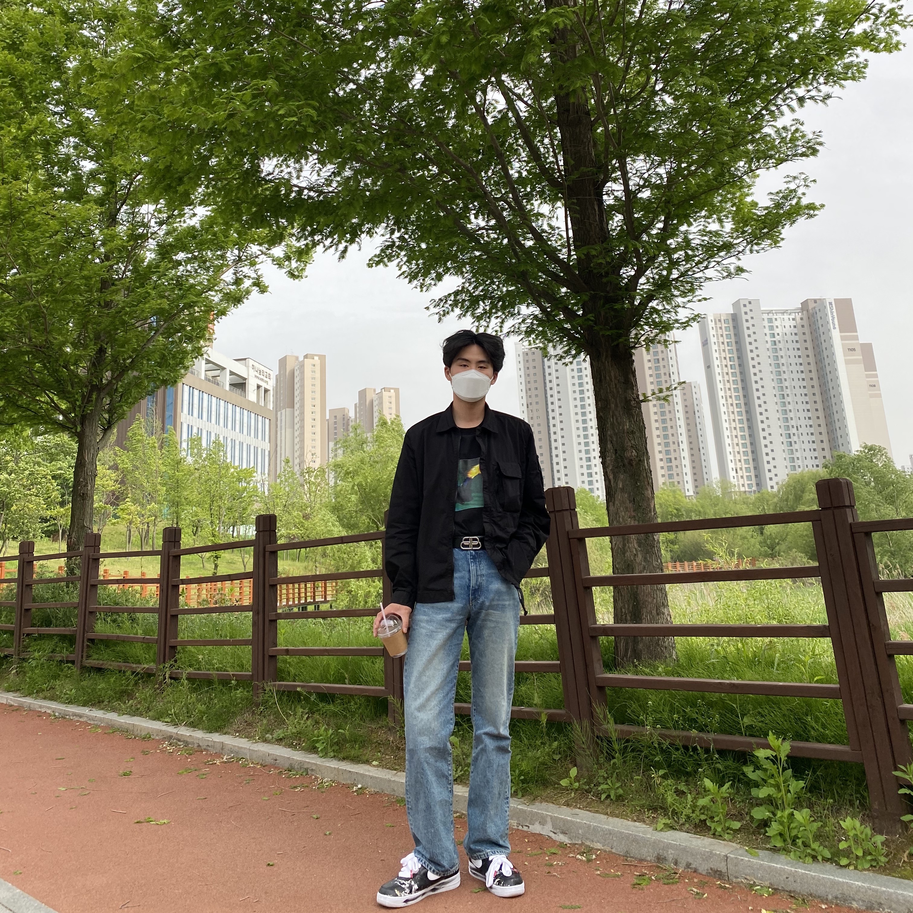 Nike x Peaceminusone Air Force 1 Low Para-Noise 착용 스타일
