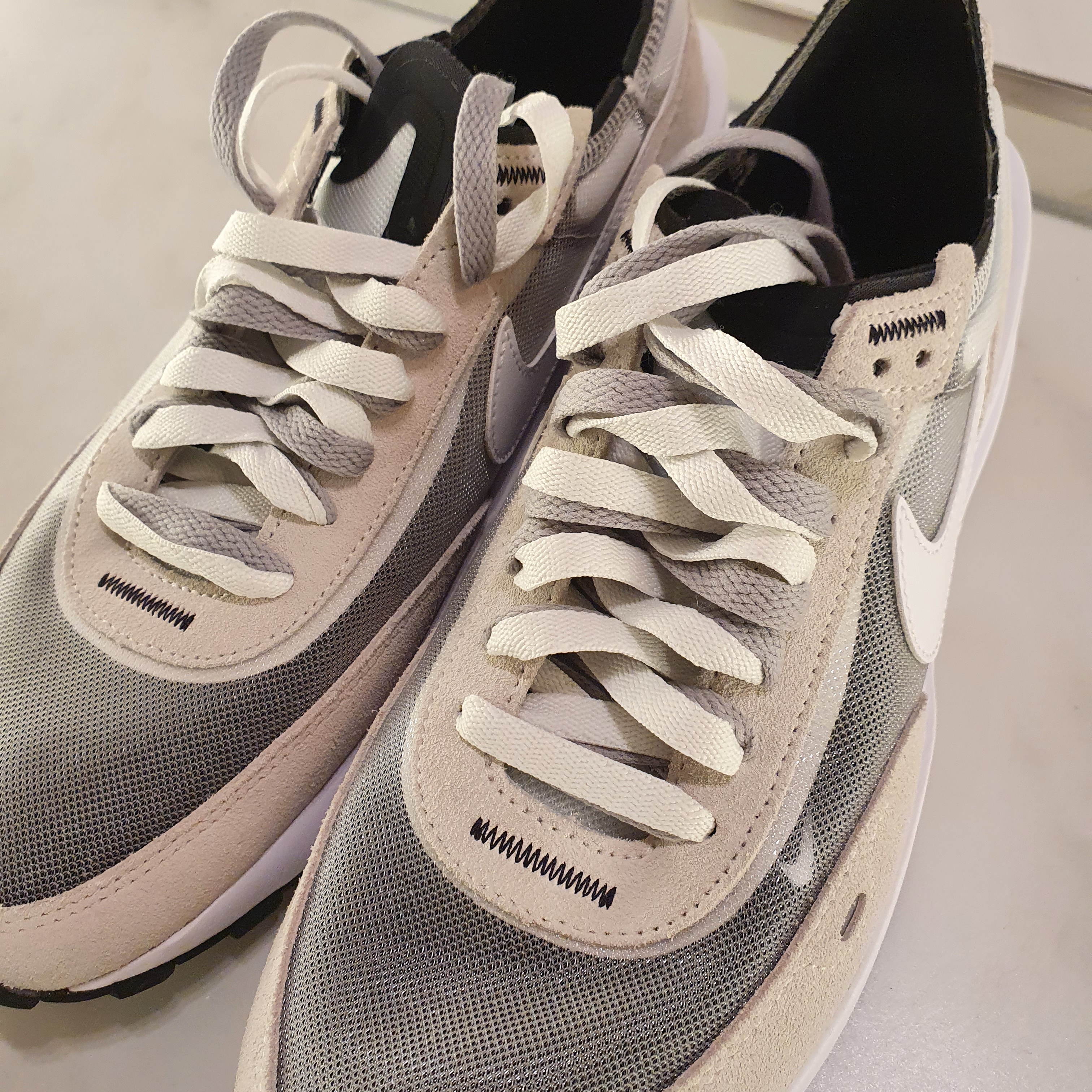 Nike Waffle One Infinite Lilac 착용 스타일 - 1