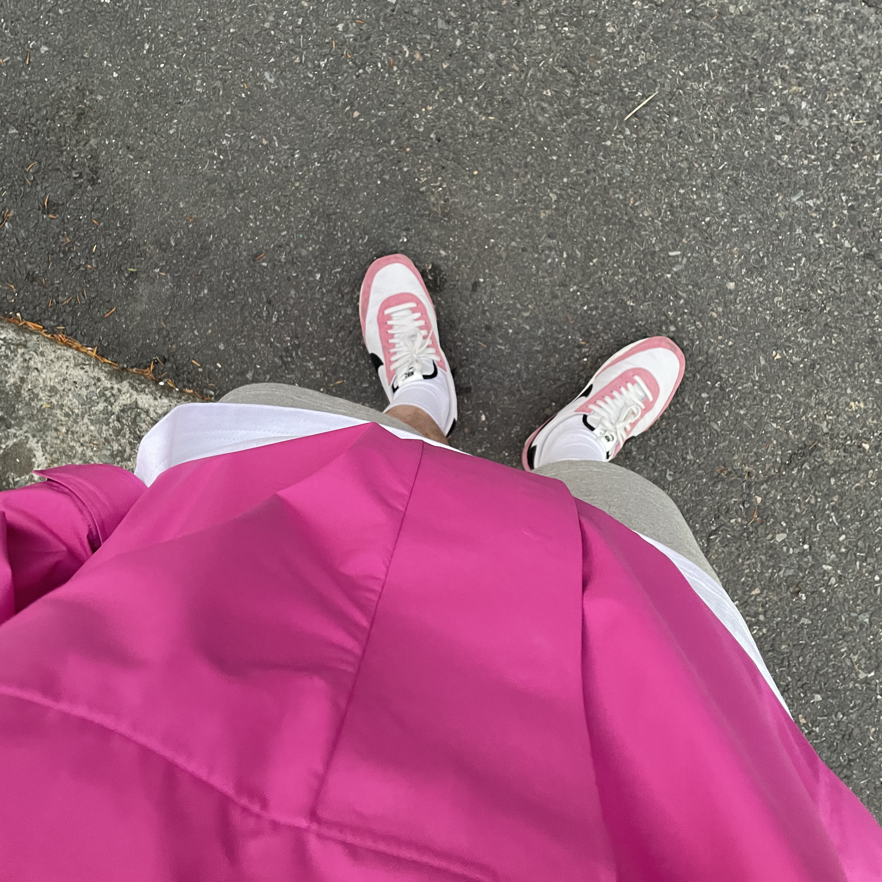 (W) Nike Daybreak Desert Berry, Palace Gore-Tex P Cap Jacket Pink - 21SS 착용 스타일 - 1