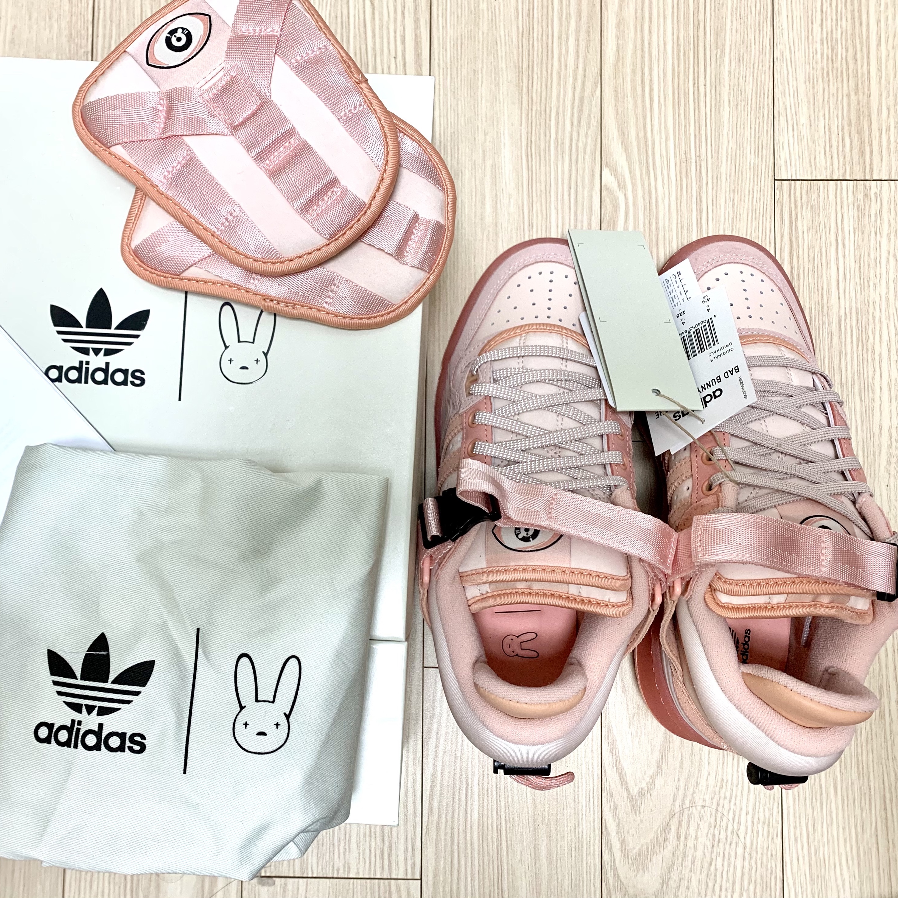 Adidas x Bad Bunny Forum 84 Low Easter Egg 착용 스타일