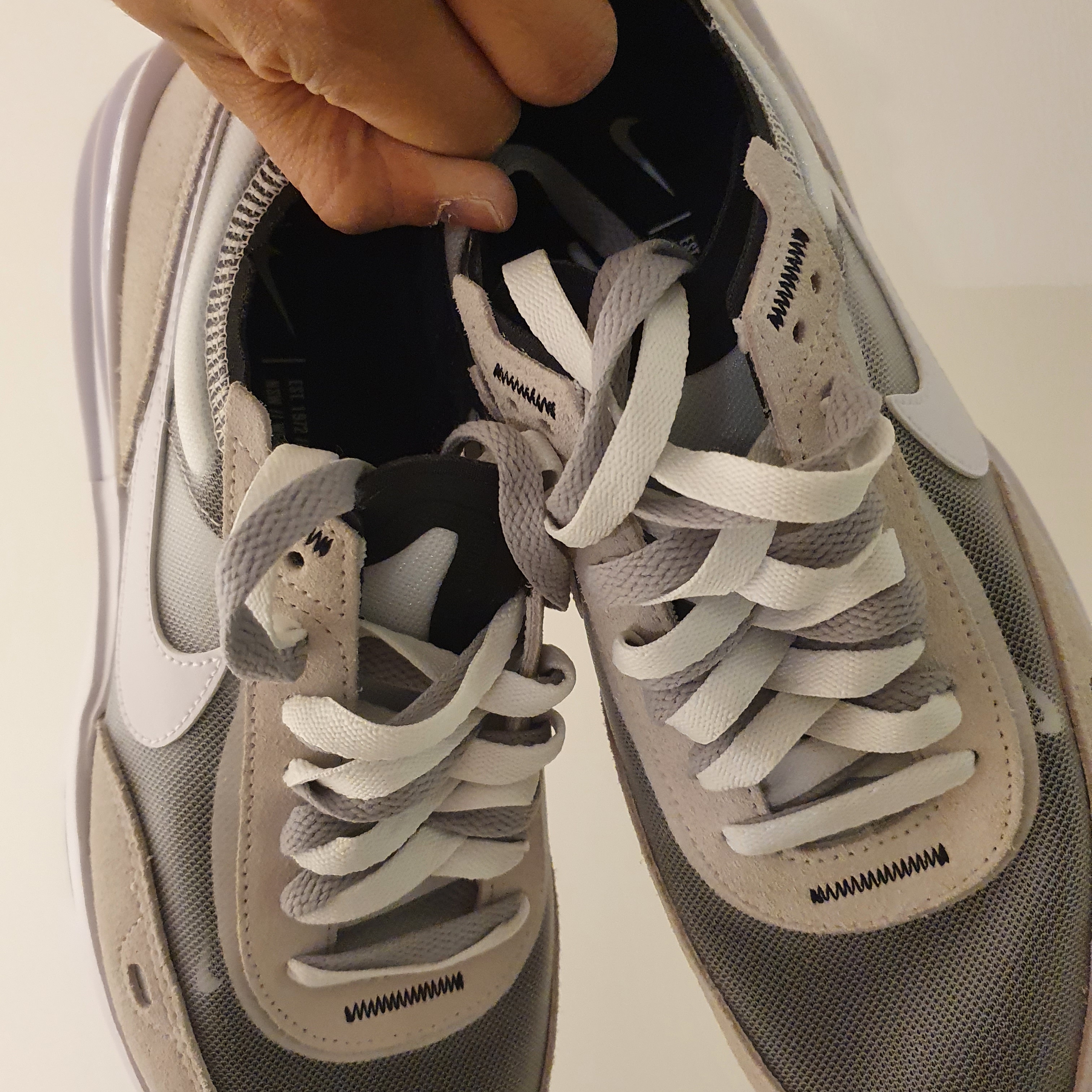 Nike Waffle One Infinite Lilac 착용 스타일 - 2