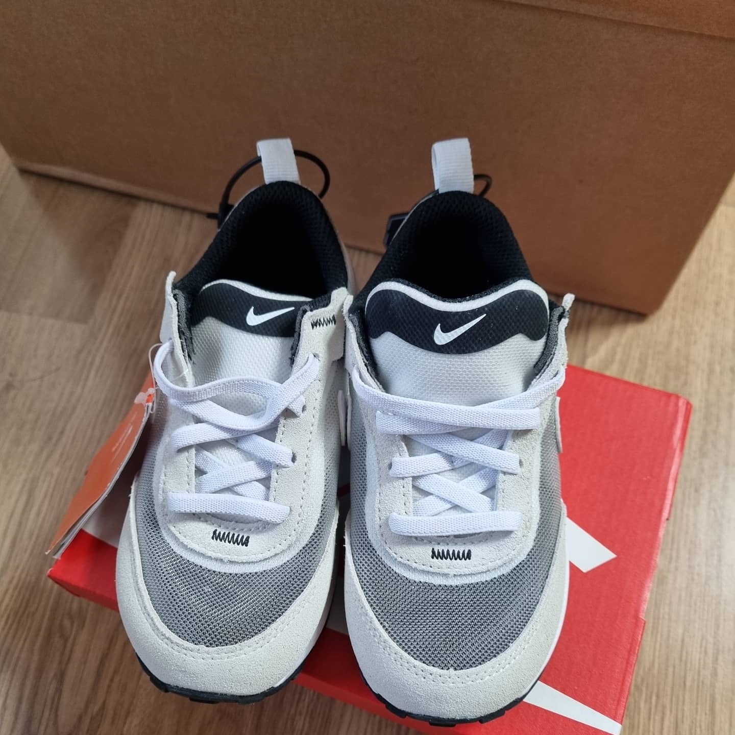 (TD) Nike Waffle One Infinite Lilac 착용 스타일 - 1