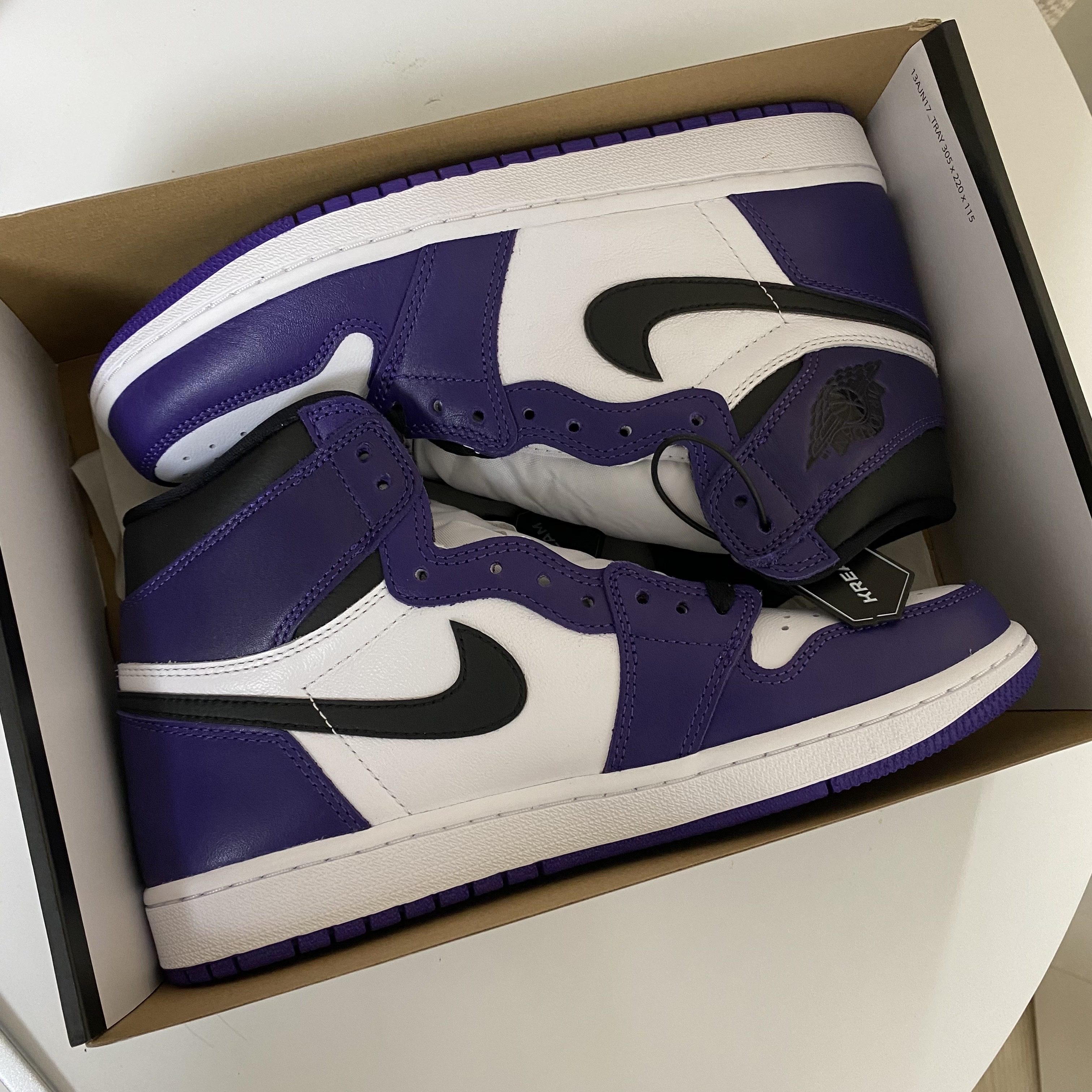 Jordan 1 Retro High OG Court Purple 2020 착용 스타일 - 1