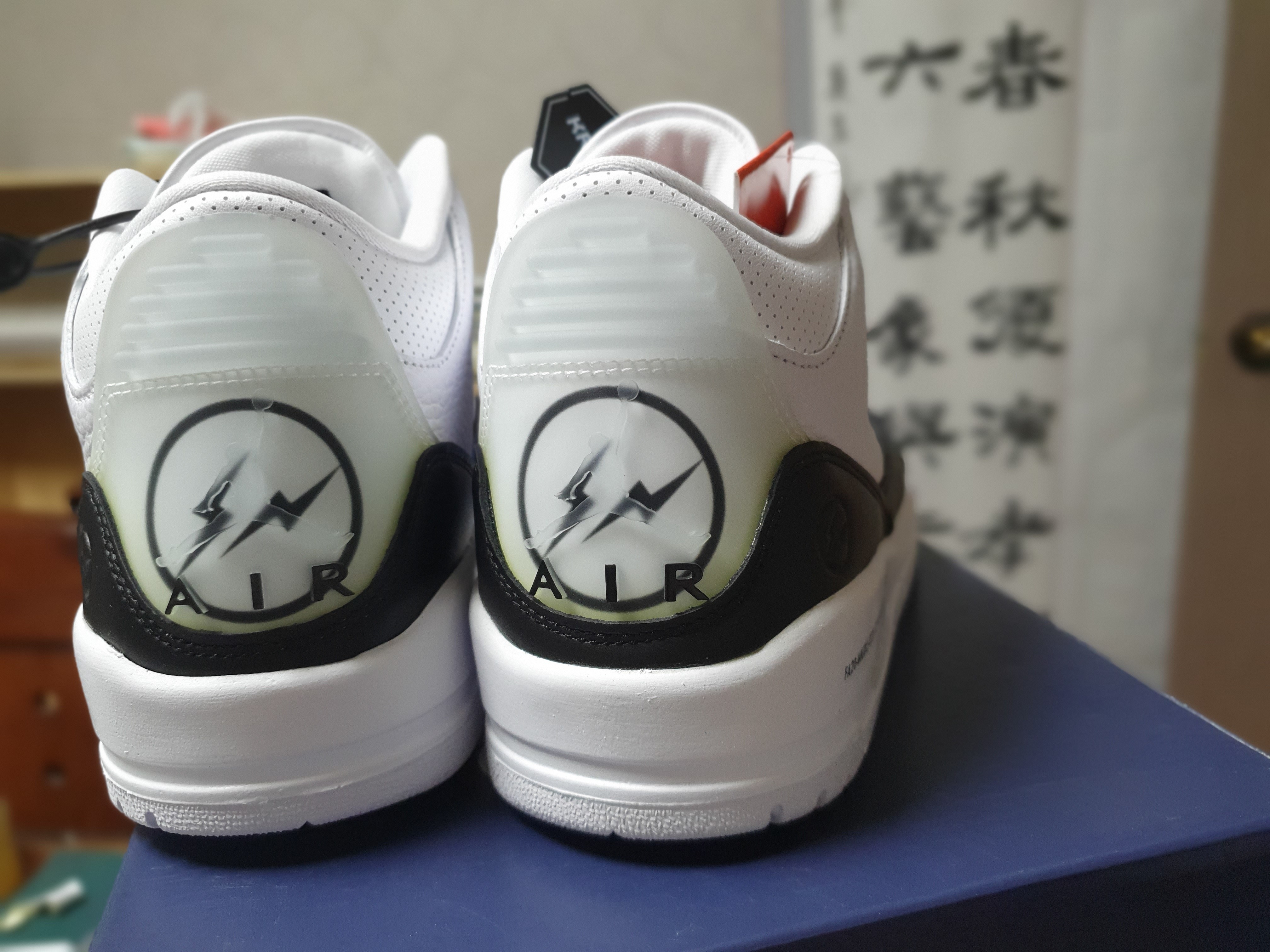 Jordan 3 x Fragment Retro SP White Black 착용 스타일 - 2