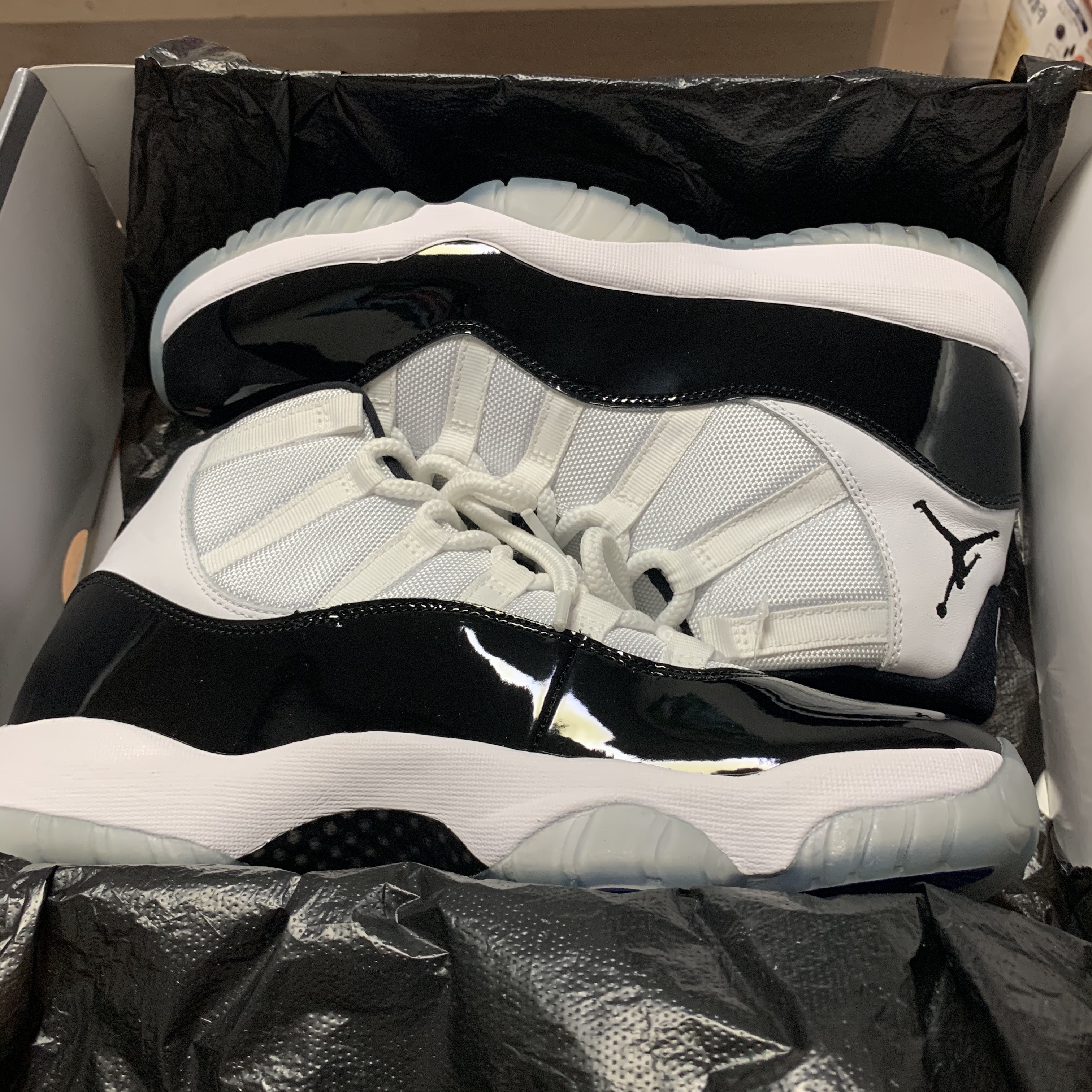 Jordan 11 Retro Concord 2018 착용 스타일 - 1