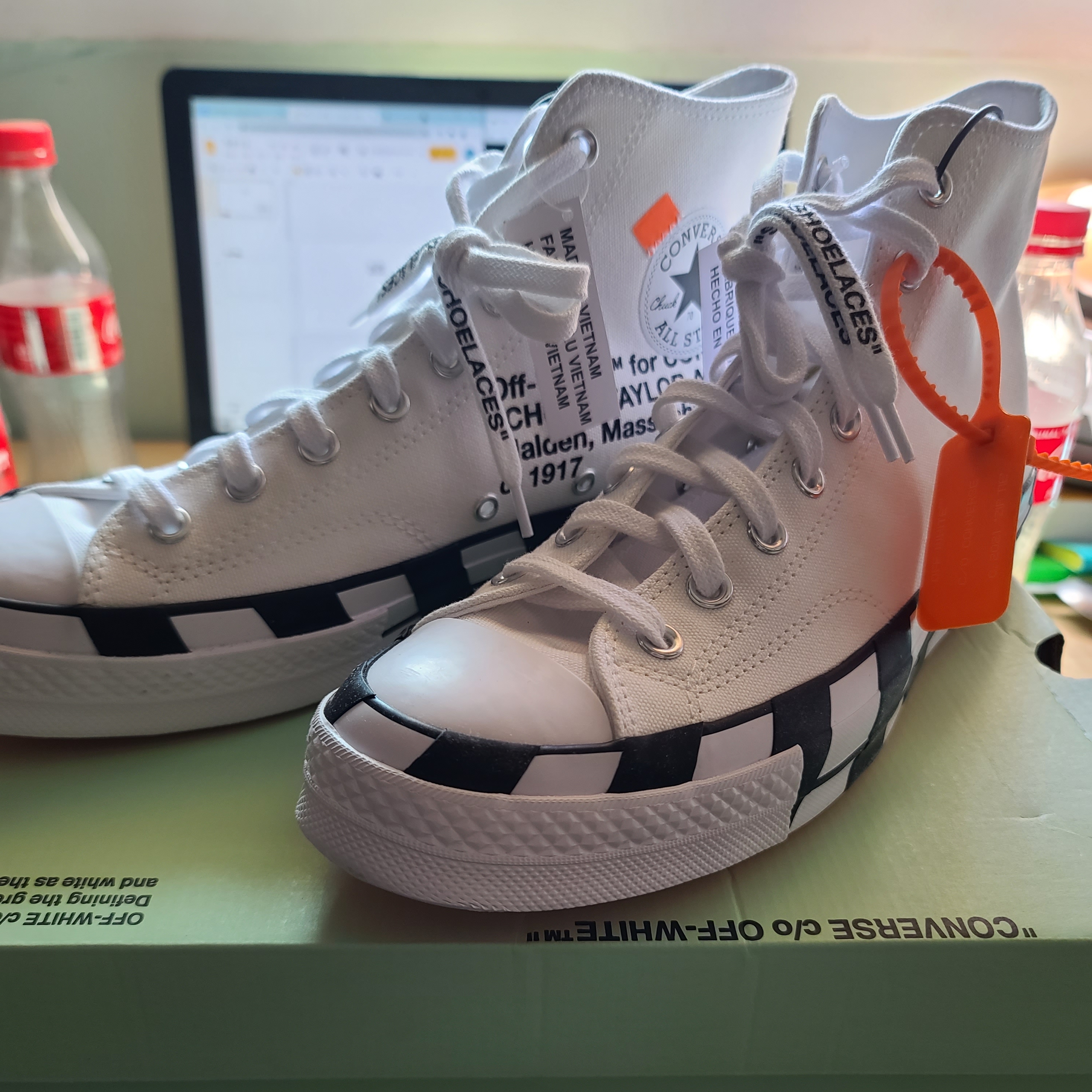 Converse x Off-White Chuck 70 High V2 2021 착용 스타일