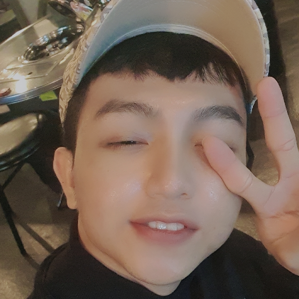 KREAM 프로필 이미지