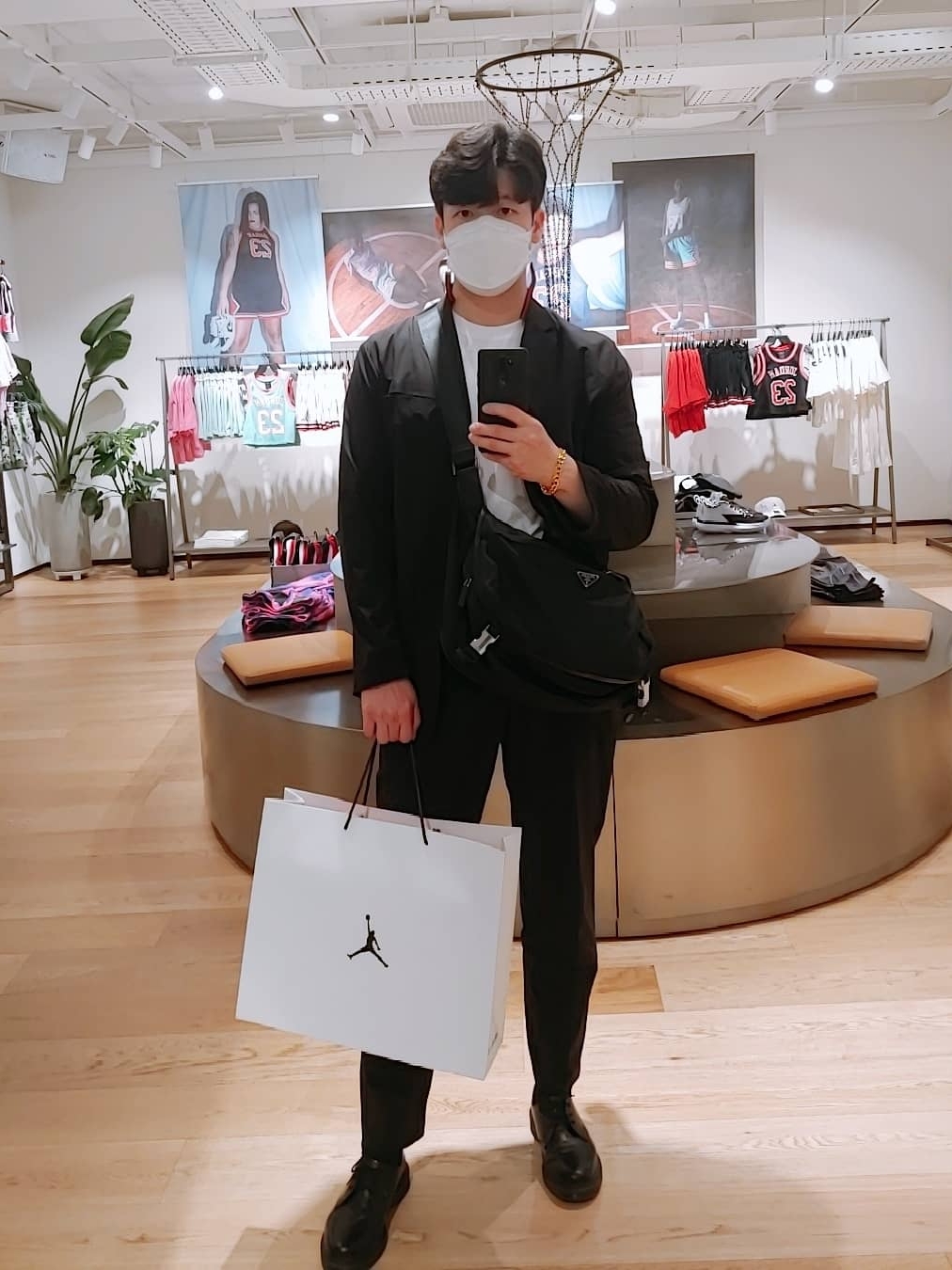 Jordan 1 KO Chicago 2021 착용 스타일 - 1