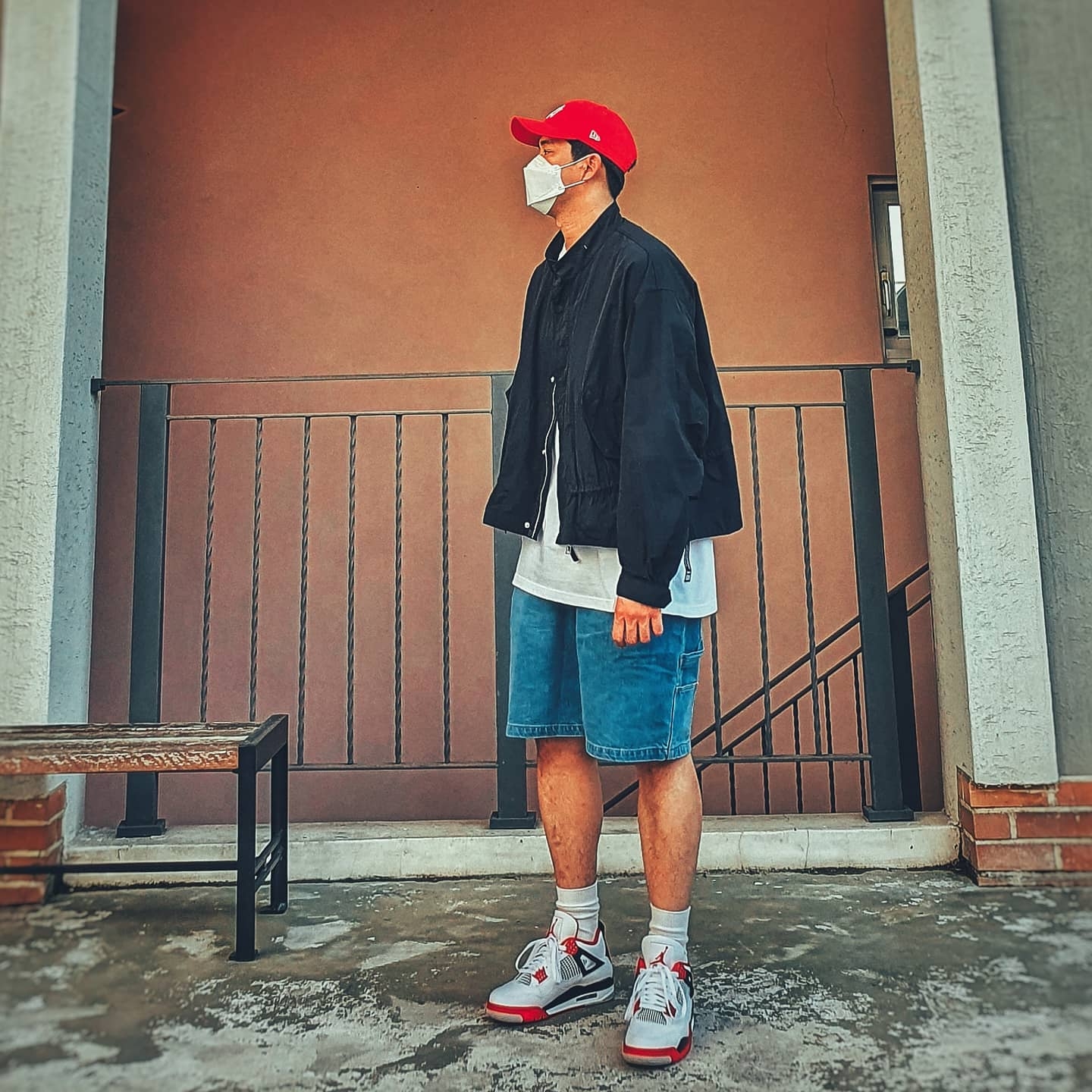 Jordan 4 Retro OG Fire Red 2020 착용 스타일 - 1