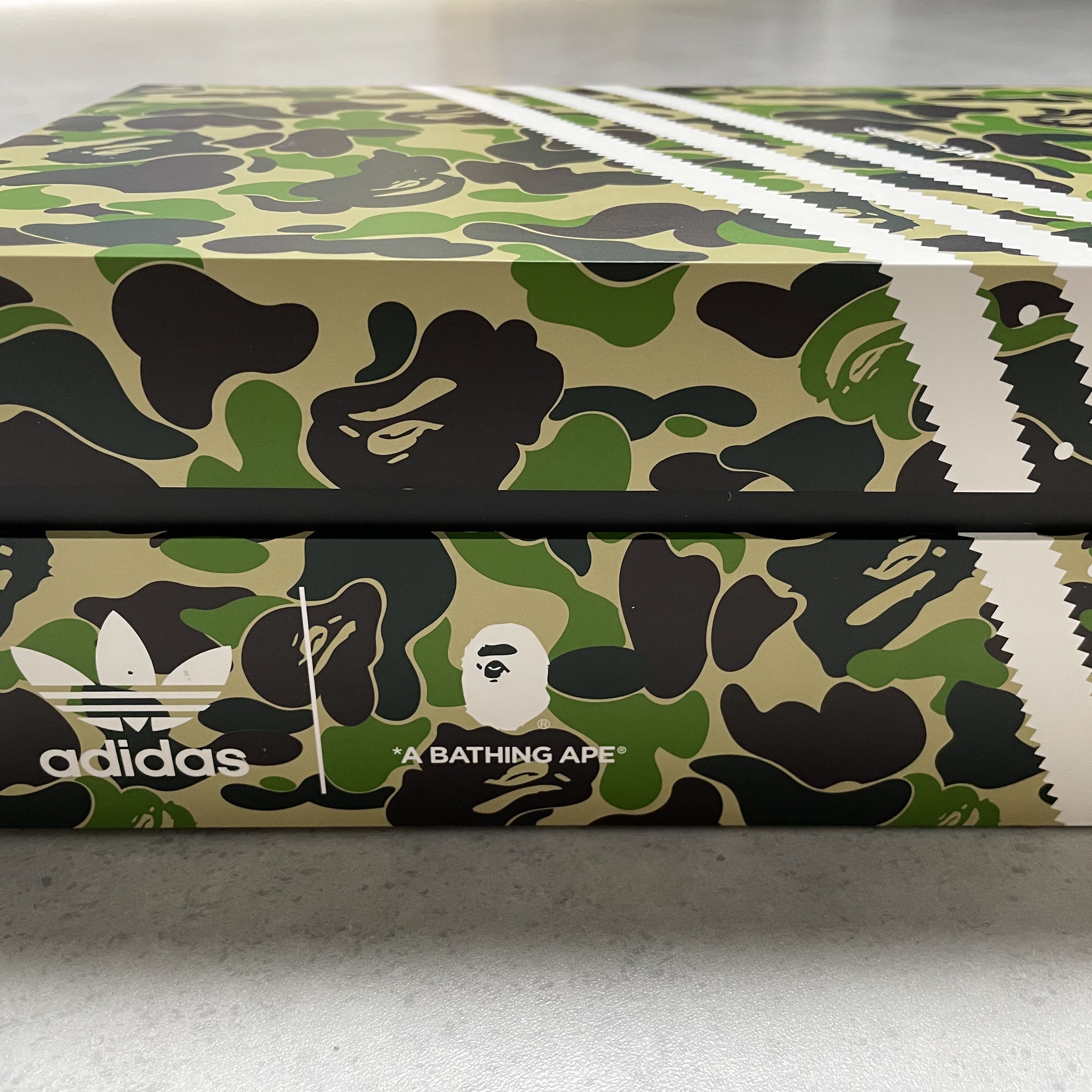 Adidas x BAPE Superstar 80s Green Camo 착용 스타일 - 2
