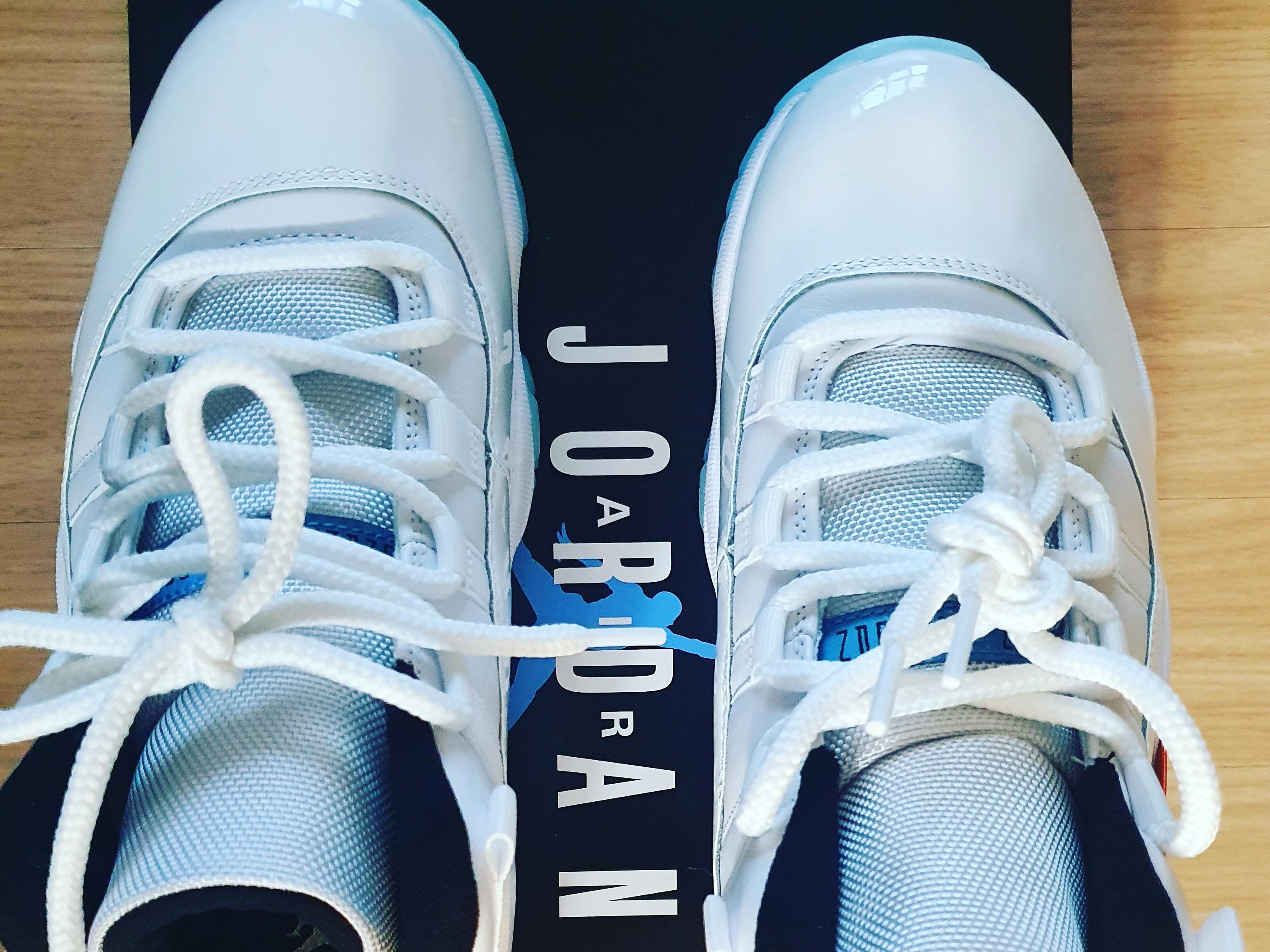 Jordan 11 Retro Low Legend Blue 착용 스타일