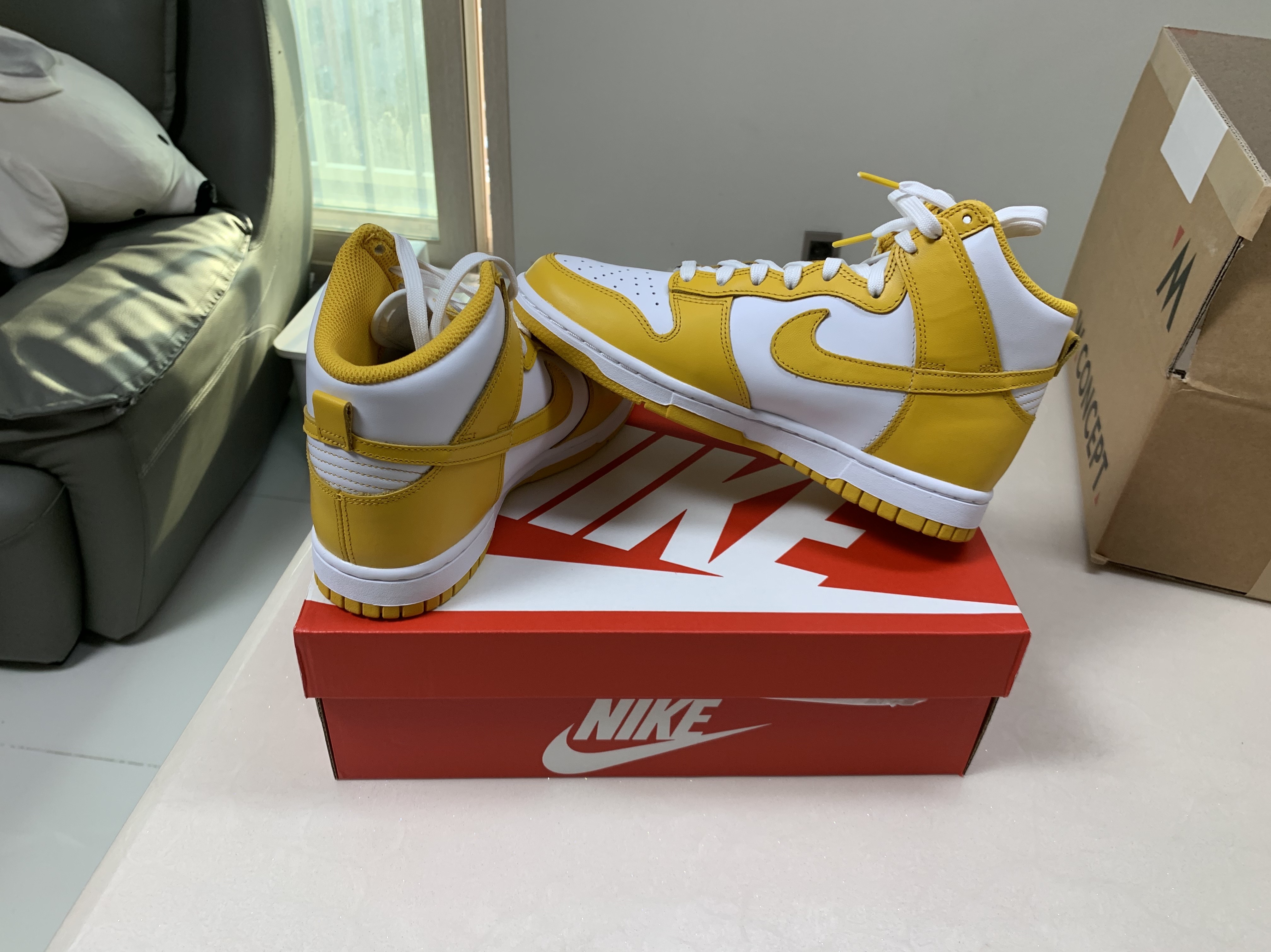 (W) Nike Dunk High Dark Sulfur 착용 스타일 - 5