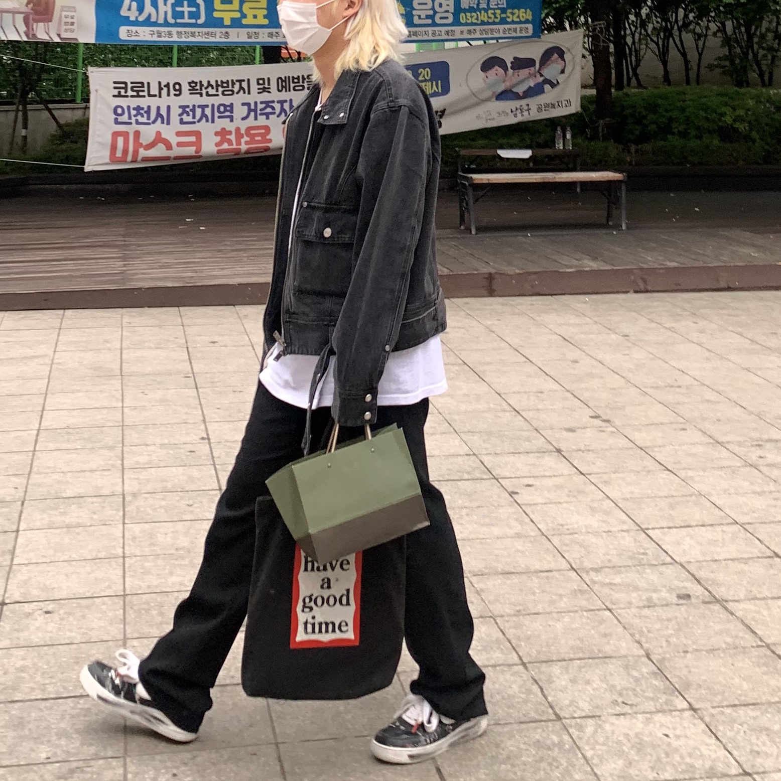 Nike x Peaceminusone Air Force 1 Low Para-Noise 착용 스타일