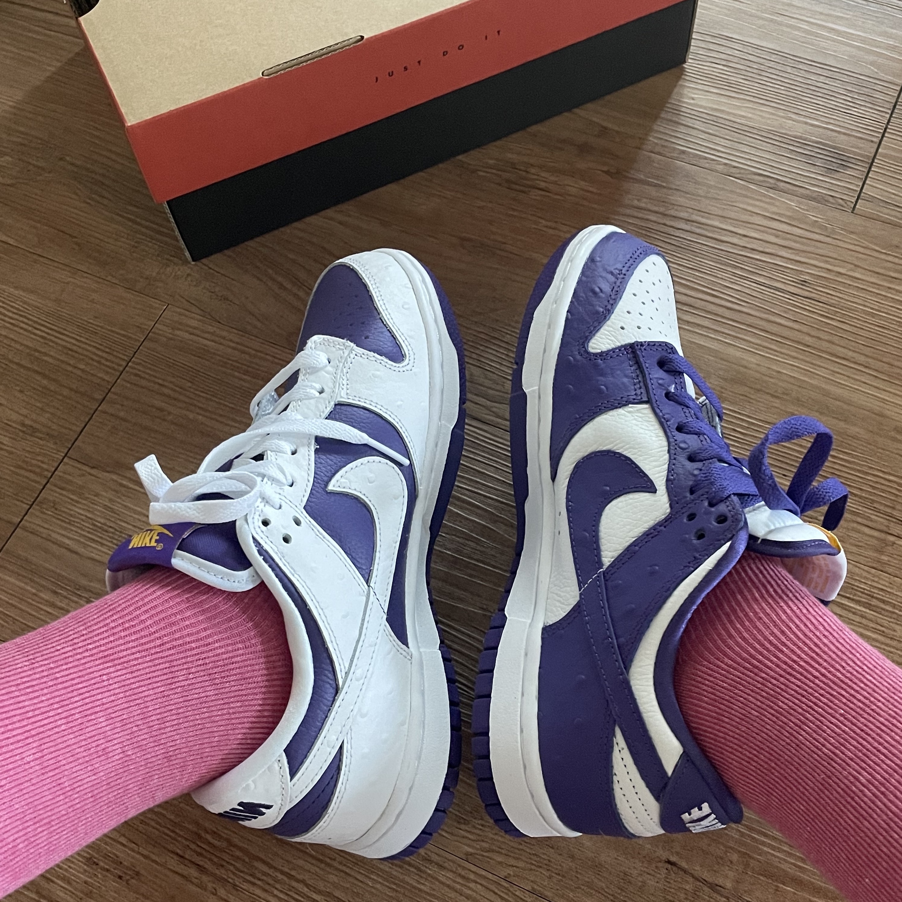 (W) Nike Dunk Low SE Flip 착용 스타일 - 3