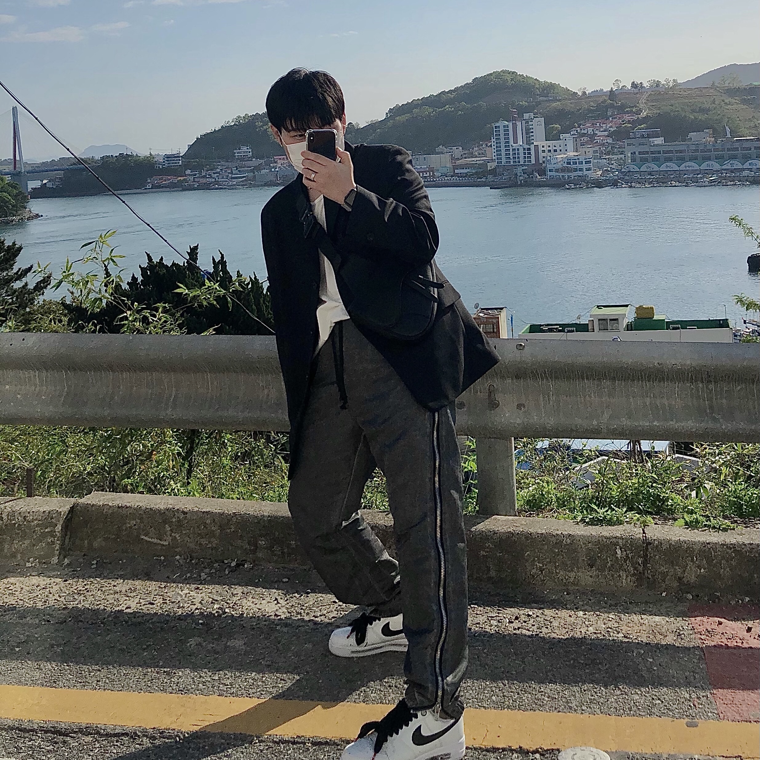 Nike x Peaceminusone Air Force 1 Low Para-Noise 2.0 착용 스타일