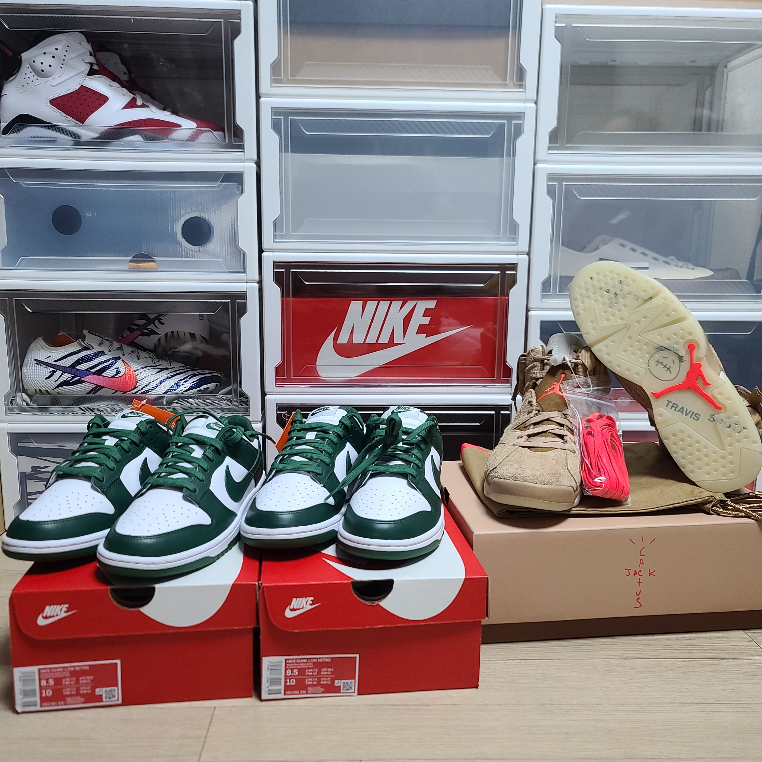 Jordan 6 x Travis Scott Retro SP British Khaki, Nike Dunk Low Retro Varsity Green 착용 스타일 - 5