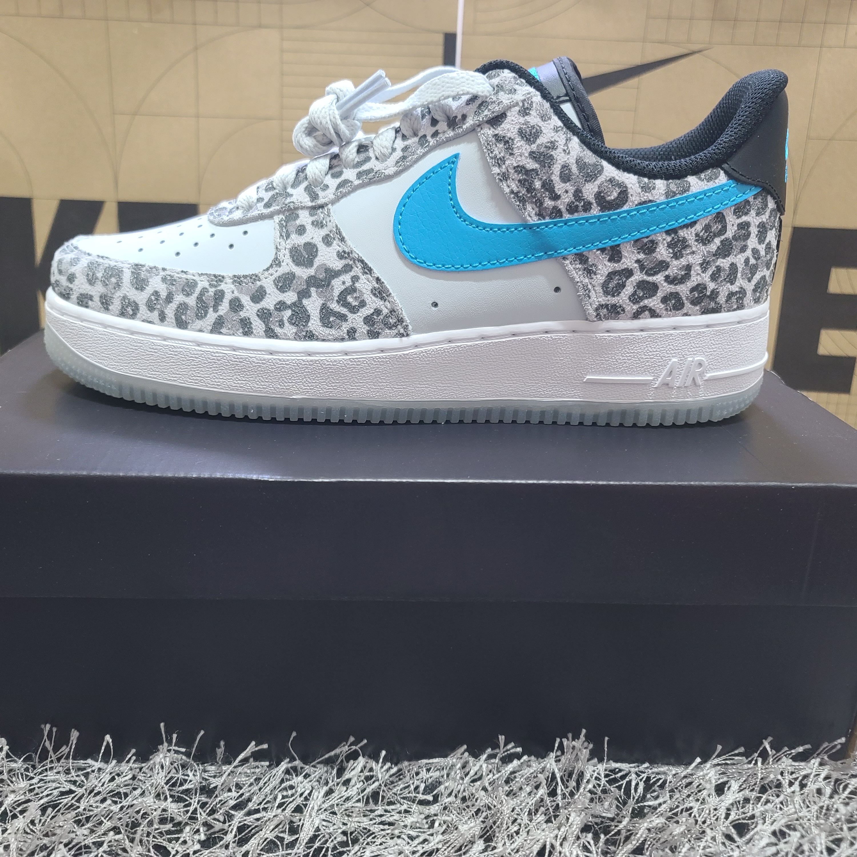 Nike Air Force 1 '07 PRM Pure Platinum 착용 스타일 - 1