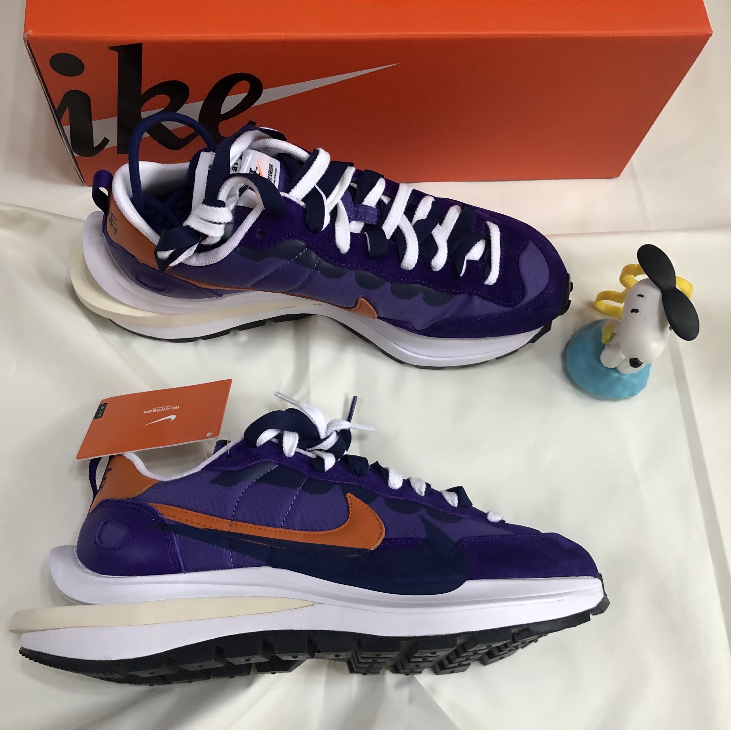 Nike x Sacai VaporWaffle Dark Iris 착용 스타일