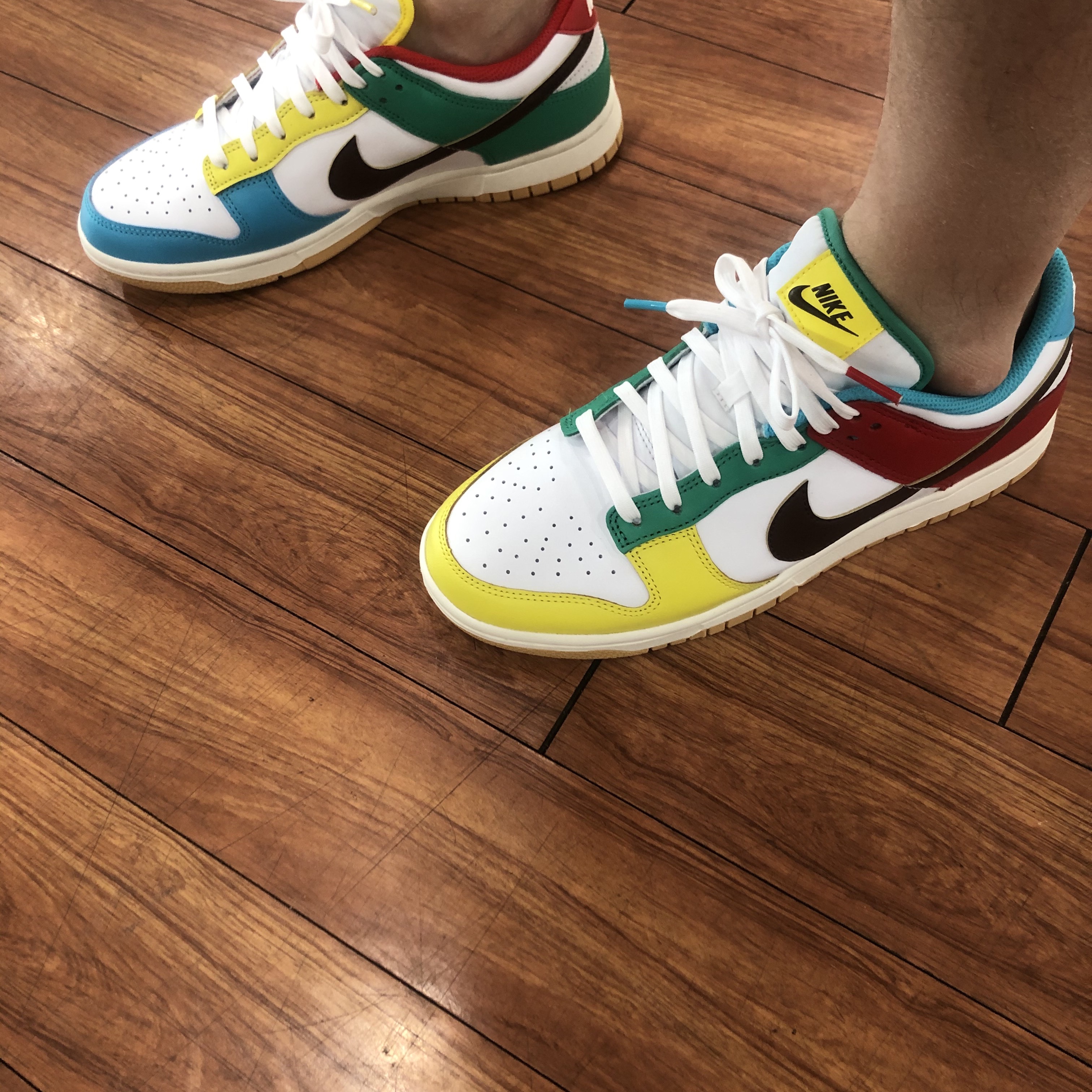 Nike Dunk Low SE Free.99 White 착용 스타일 - 3