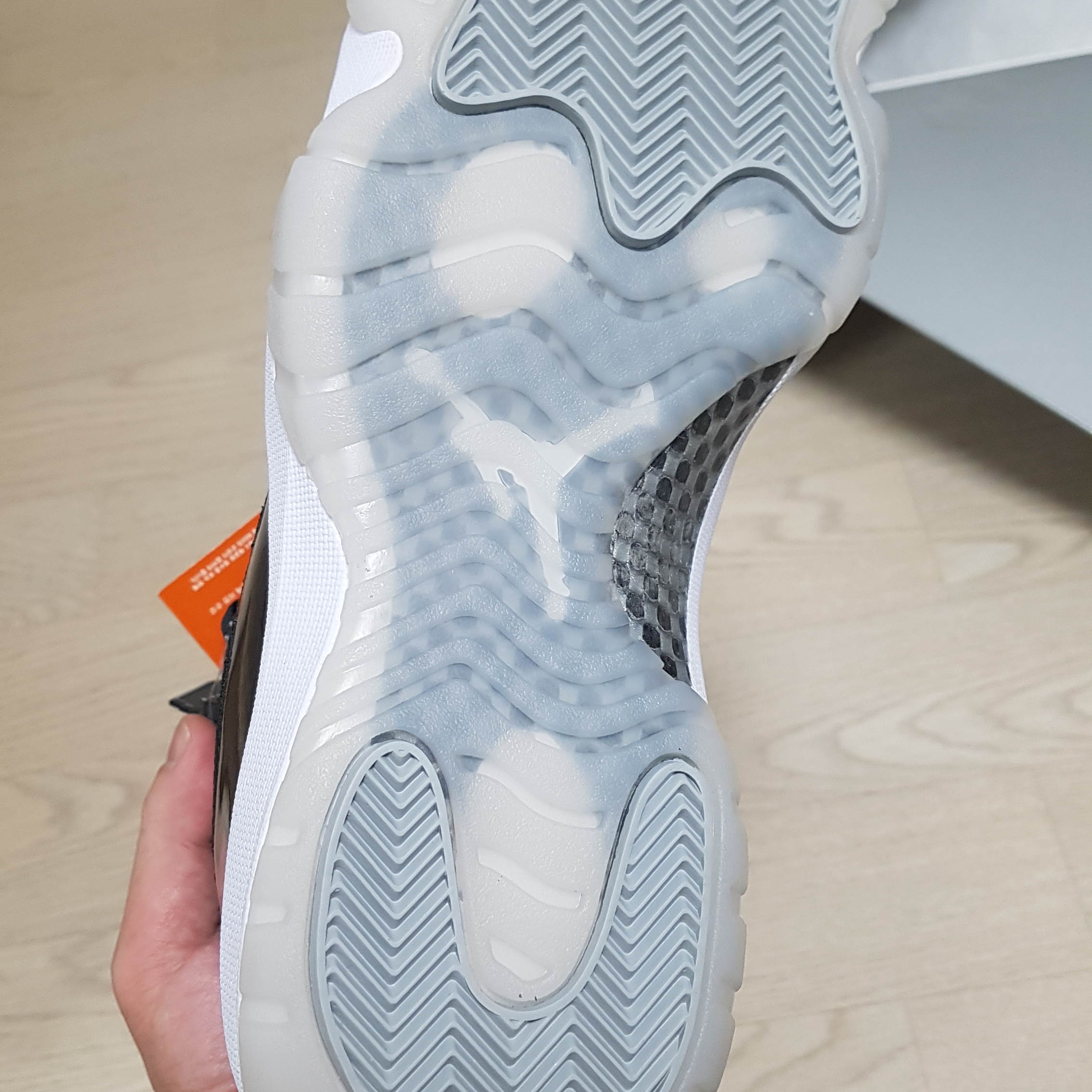 Jordan 11 Retro Jubilee 착용 스타일 - 2