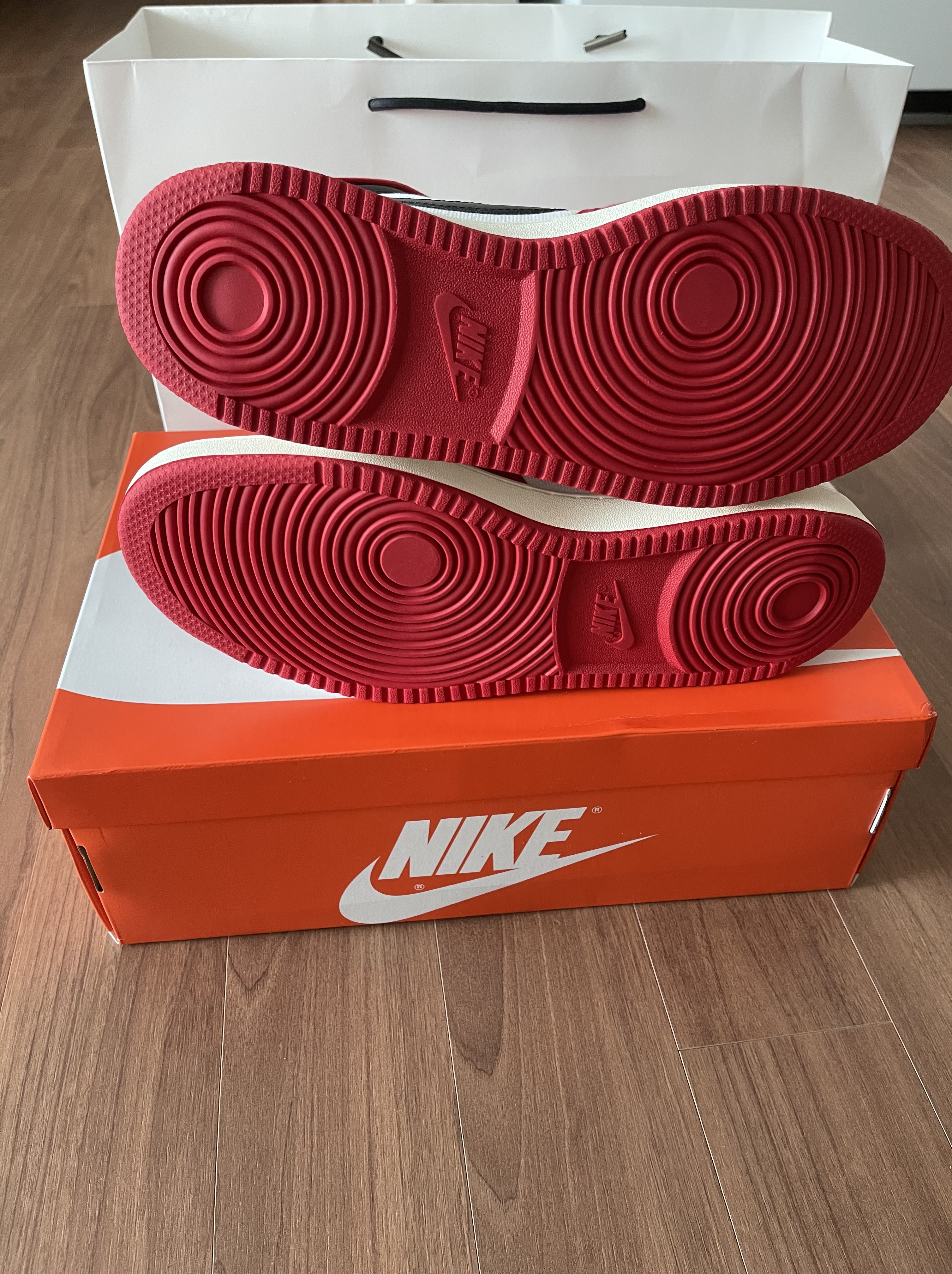 Jordan 1 KO Chicago 2021 착용 스타일 - 4